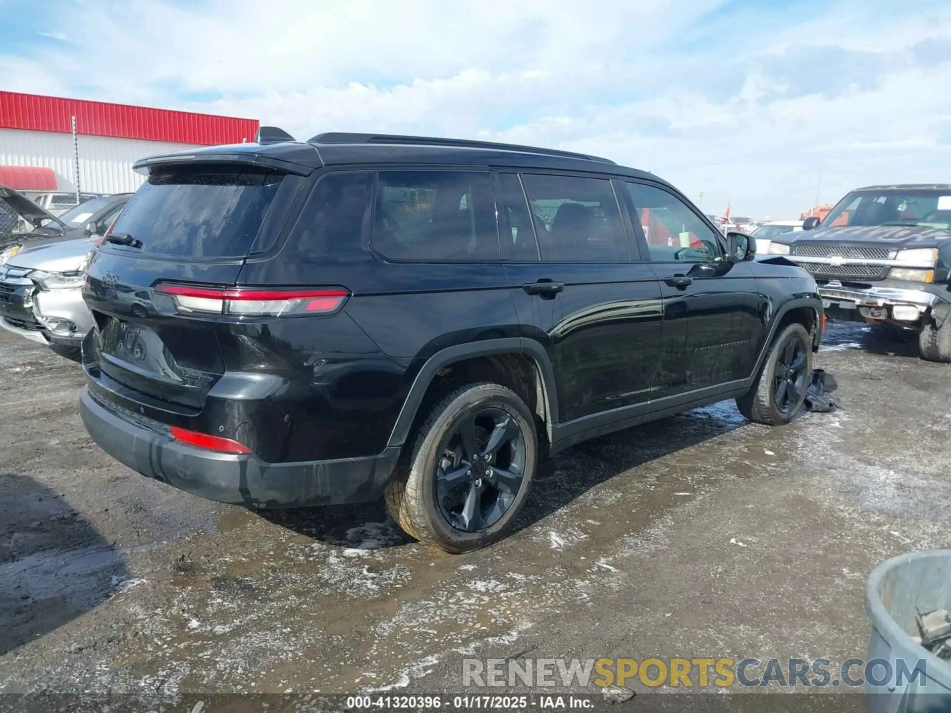 4 Photograph of a damaged car 1C4RJJBG0N8548996 JEEP GRAND CHEROKEE L 2022