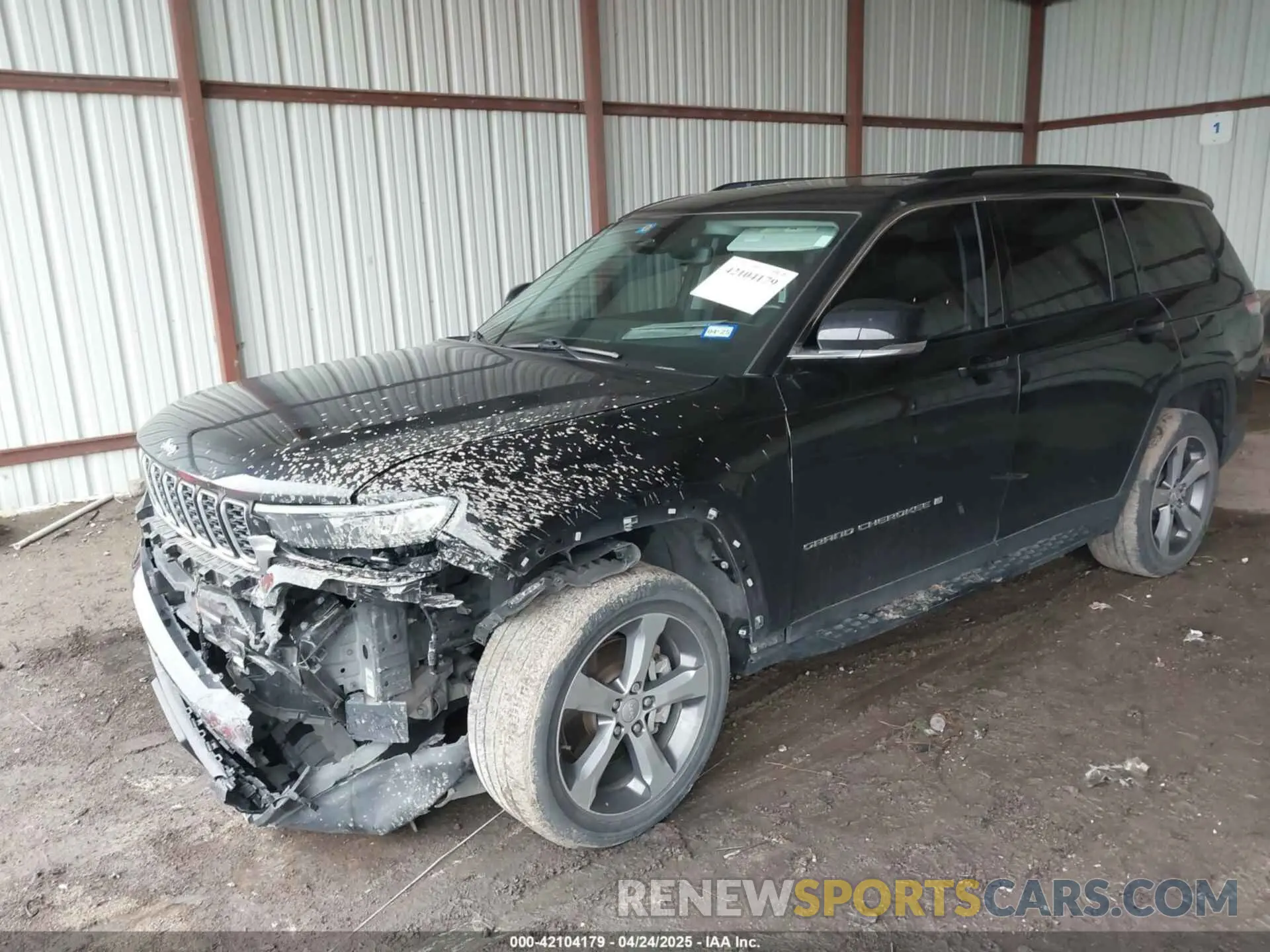 2 Photograph of a damaged car 1C4RJJBGXN8529050 JEEP GRAND CHEROKEE L 2022