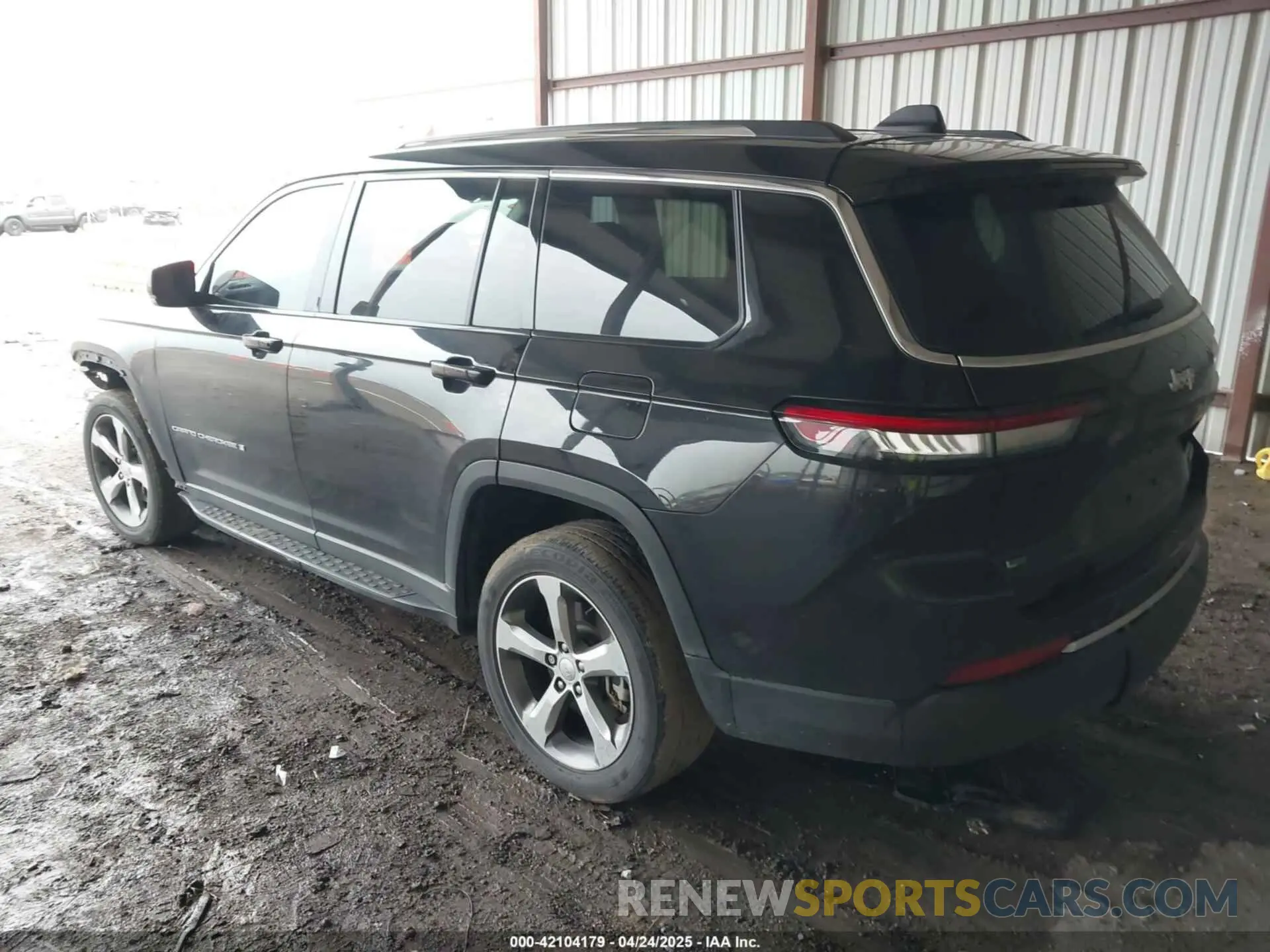 3 Photograph of a damaged car 1C4RJJBGXN8529050 JEEP GRAND CHEROKEE L 2022