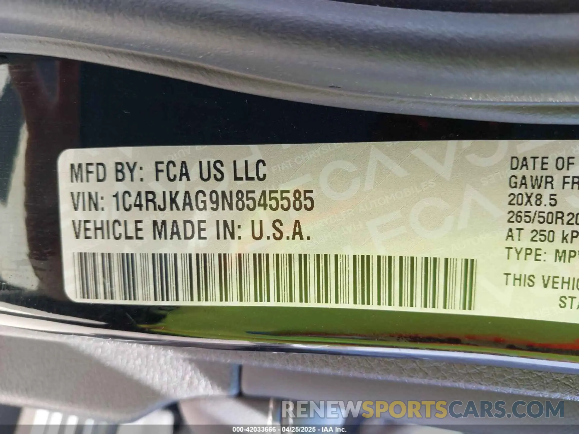 9 Photograph of a damaged car 1C4RJKAG9N8545585 JEEP GRAND CHEROKEE L 2022