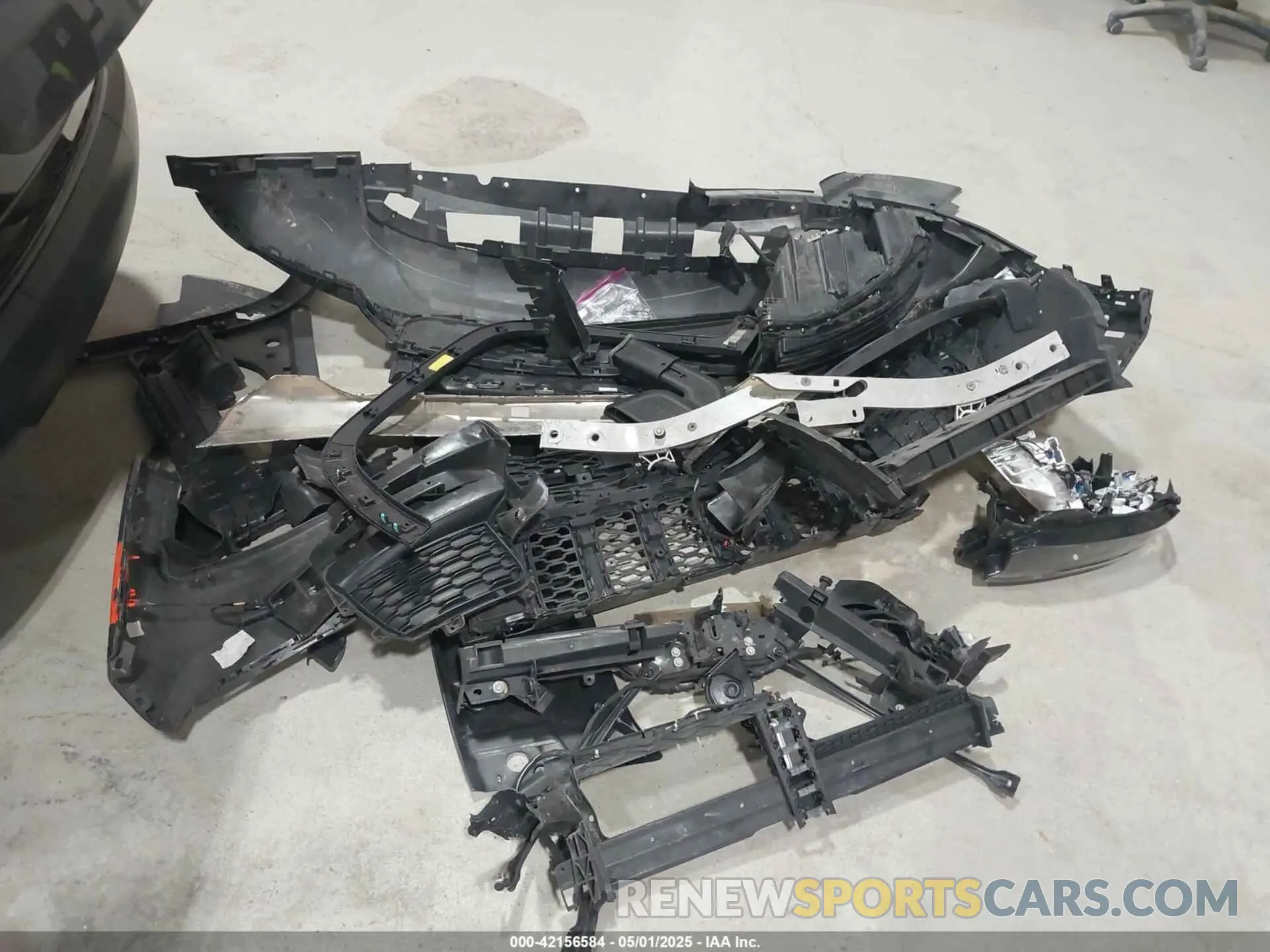 12 Photograph of a damaged car 1C4RJKAGXN8638664 JEEP GRAND CHEROKEE L 2022