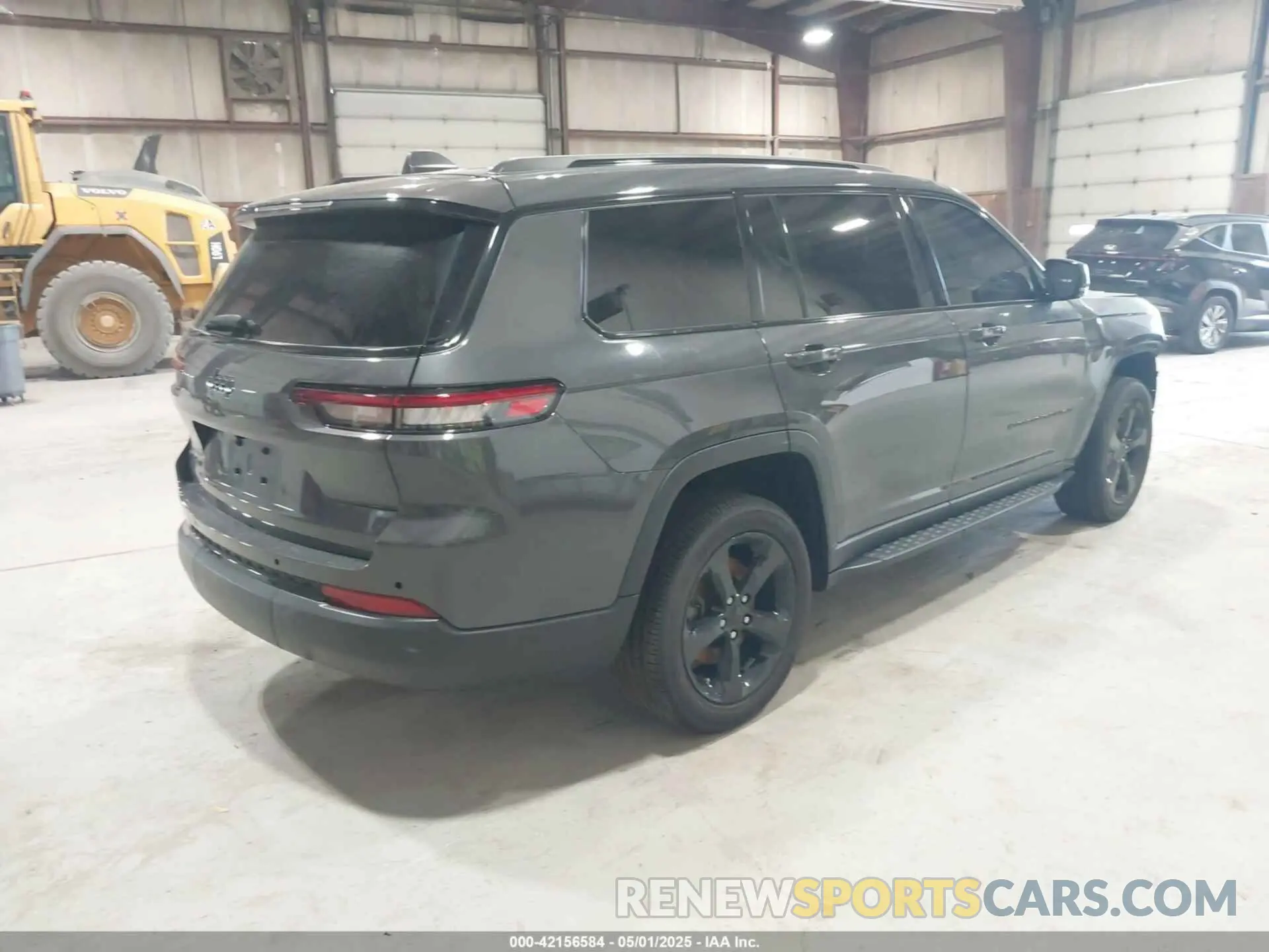 4 Photograph of a damaged car 1C4RJKAGXN8638664 JEEP GRAND CHEROKEE L 2022