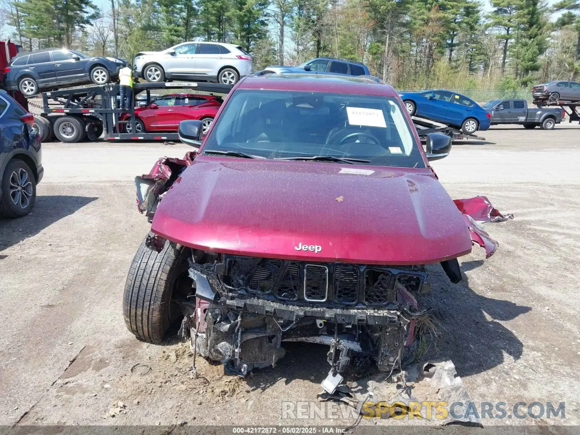 13 Photograph of a damaged car 1C4RJKBG3N8627259 JEEP GRAND CHEROKEE L 2022