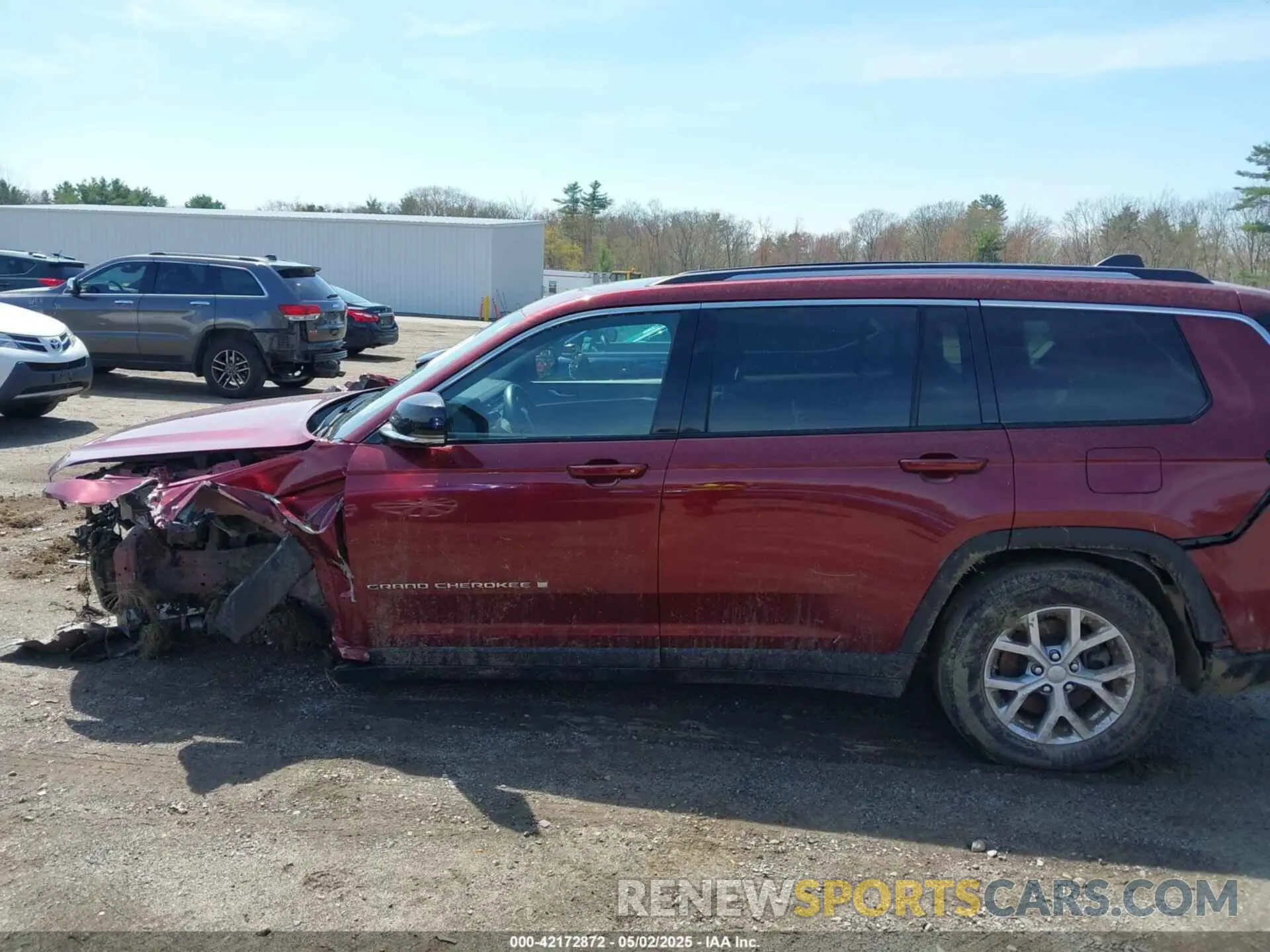15 Photograph of a damaged car 1C4RJKBG3N8627259 JEEP GRAND CHEROKEE L 2022