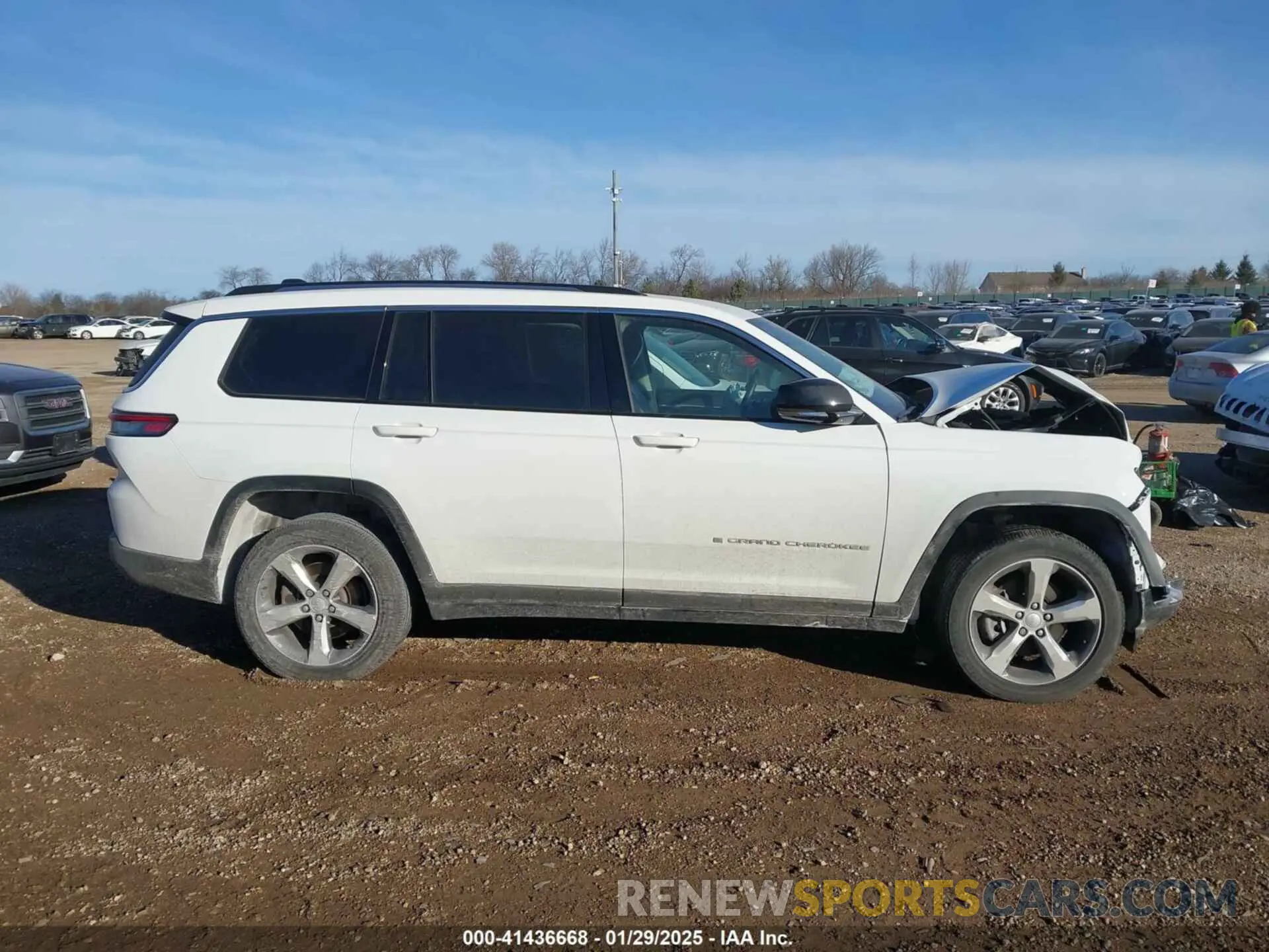 14 Photograph of a damaged car 1C4RJKBG4N8508068 JEEP GRAND CHEROKEE L 2022