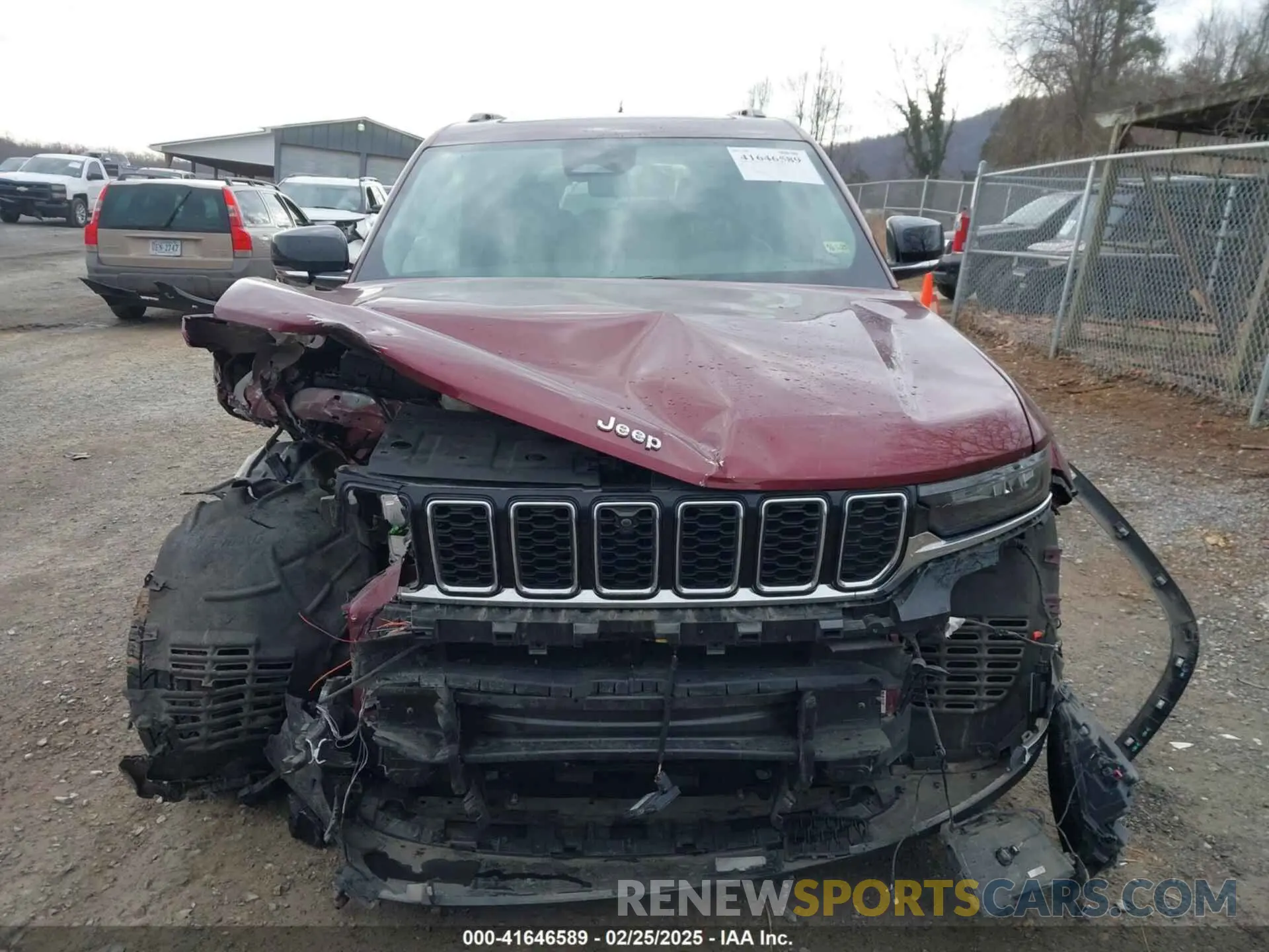 13 Photograph of a damaged car 1C4RJKBG4N8626251 JEEP GRAND CHEROKEE L 2022