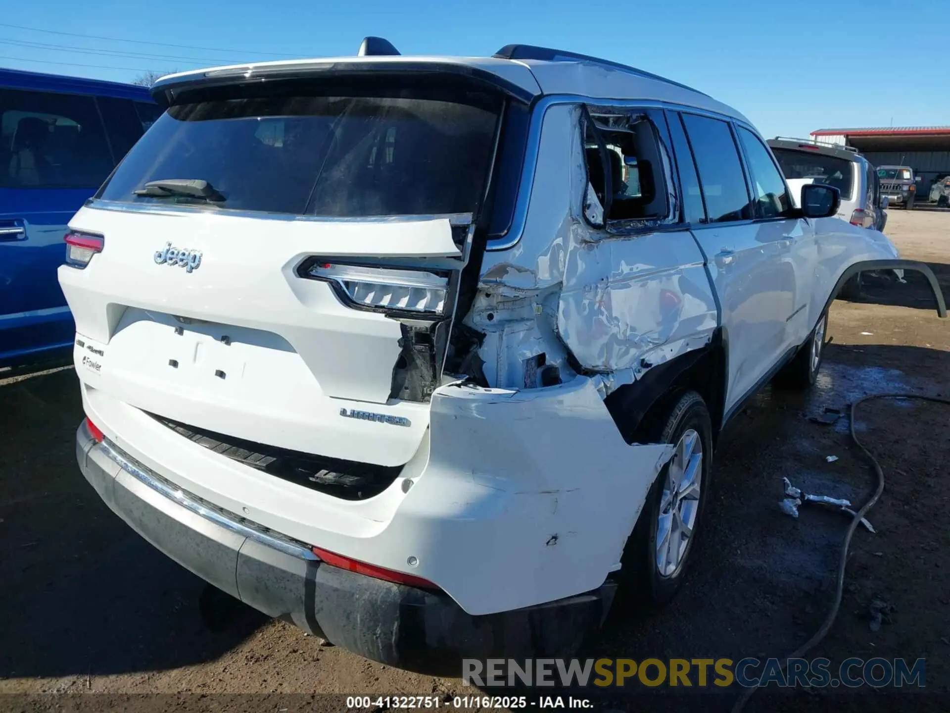 18 Photograph of a damaged car 1C4RJKBG7N8622646 JEEP GRAND CHEROKEE L 2022