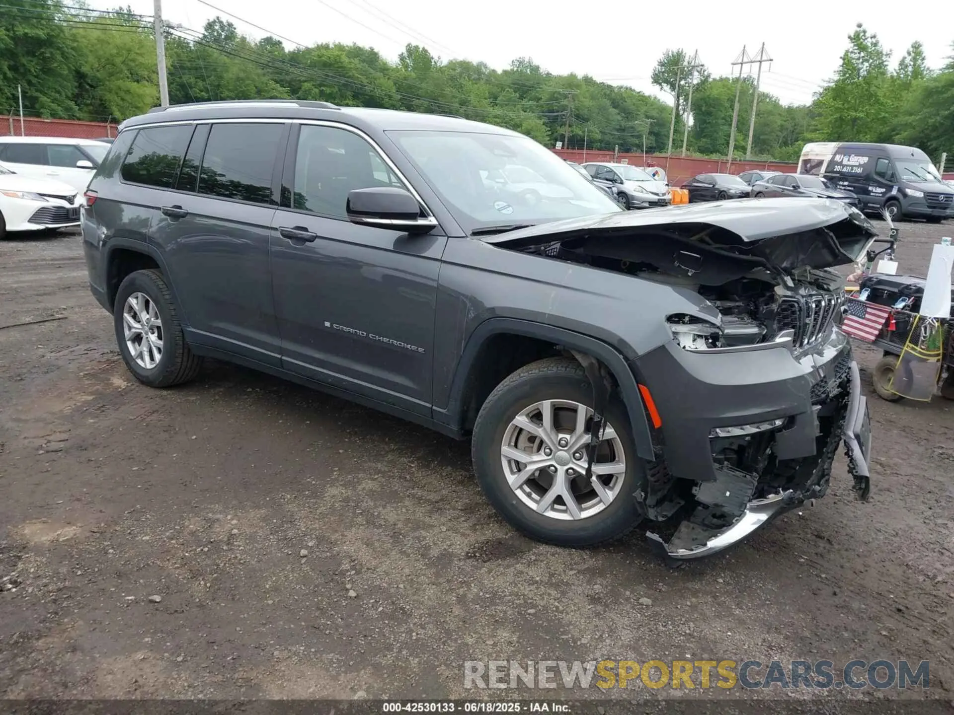 1 Photograph of a damaged car 1C4RJKBG8N8532261 JEEP GRAND CHEROKEE L 2022