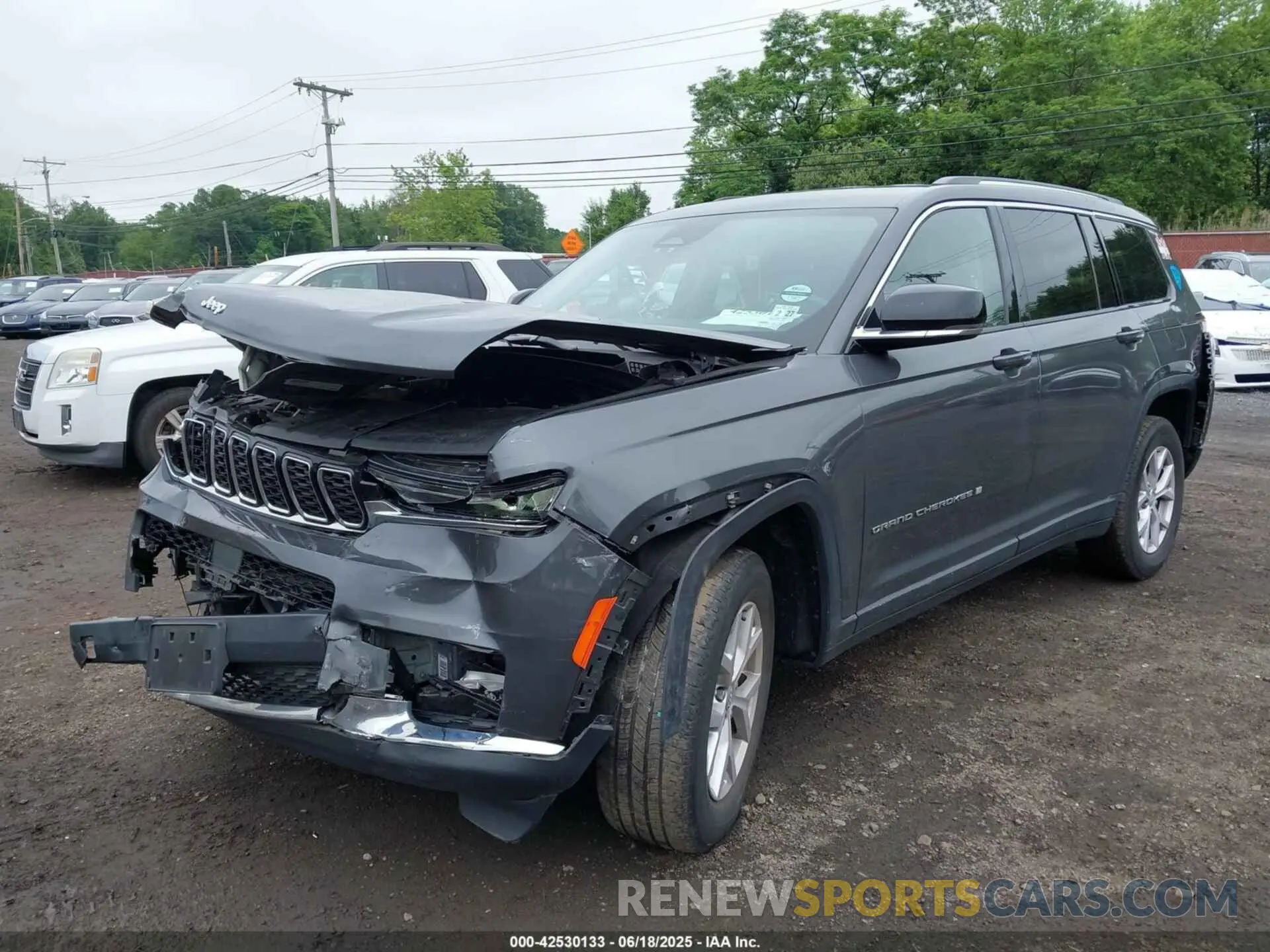 6 Photograph of a damaged car 1C4RJKBG8N8532261 JEEP GRAND CHEROKEE L 2022