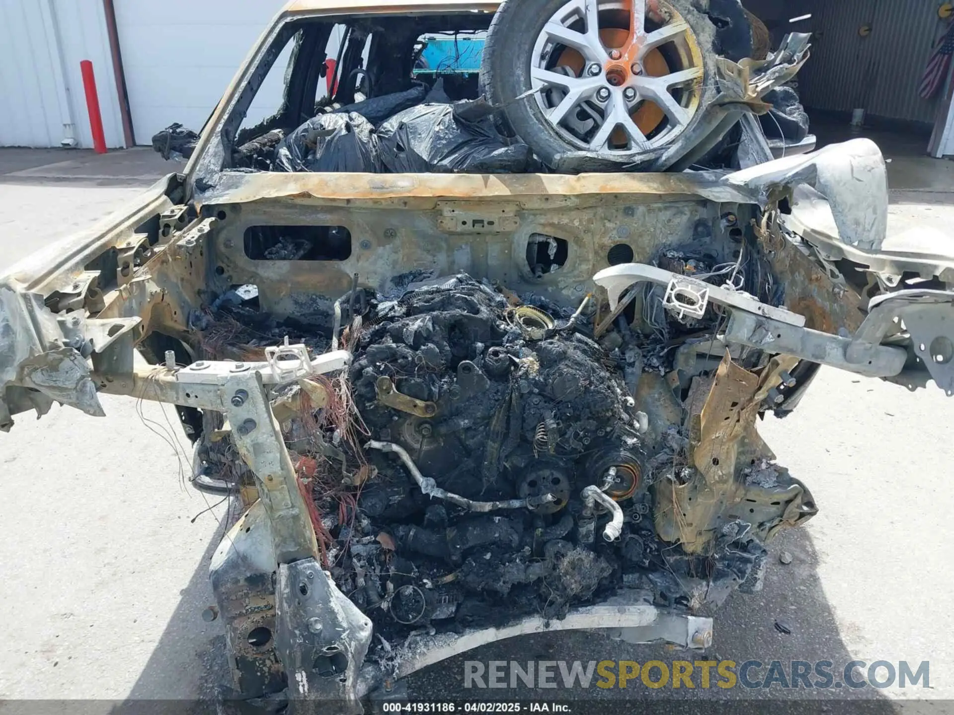 10 Photograph of a damaged car 1C4RJKBG9N8598236 JEEP GRAND CHEROKEE L 2022