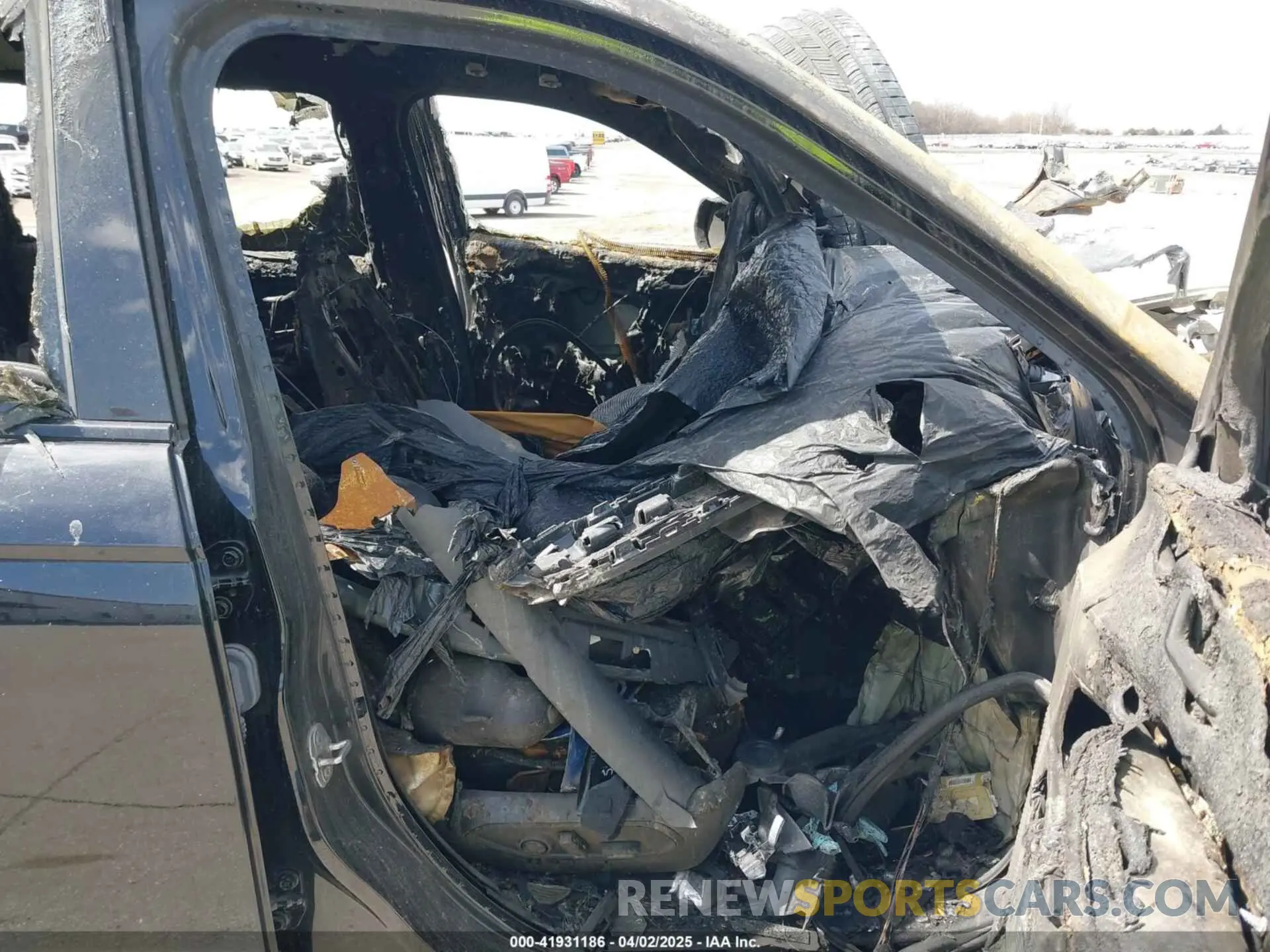 5 Photograph of a damaged car 1C4RJKBG9N8598236 JEEP GRAND CHEROKEE L 2022