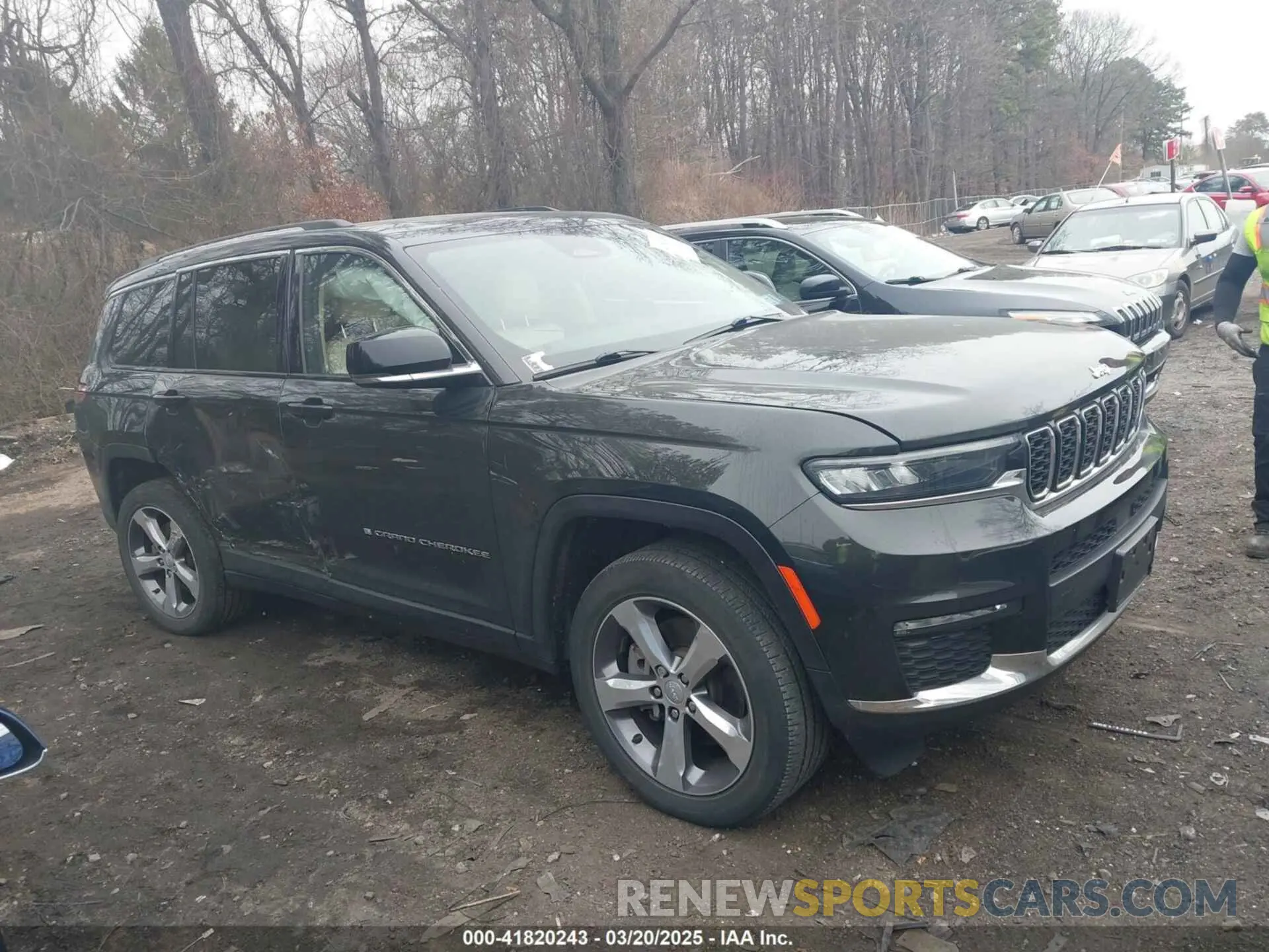 13 Photograph of a damaged car 1C4RJKBGXN8541771 JEEP GRAND CHEROKEE L 2022