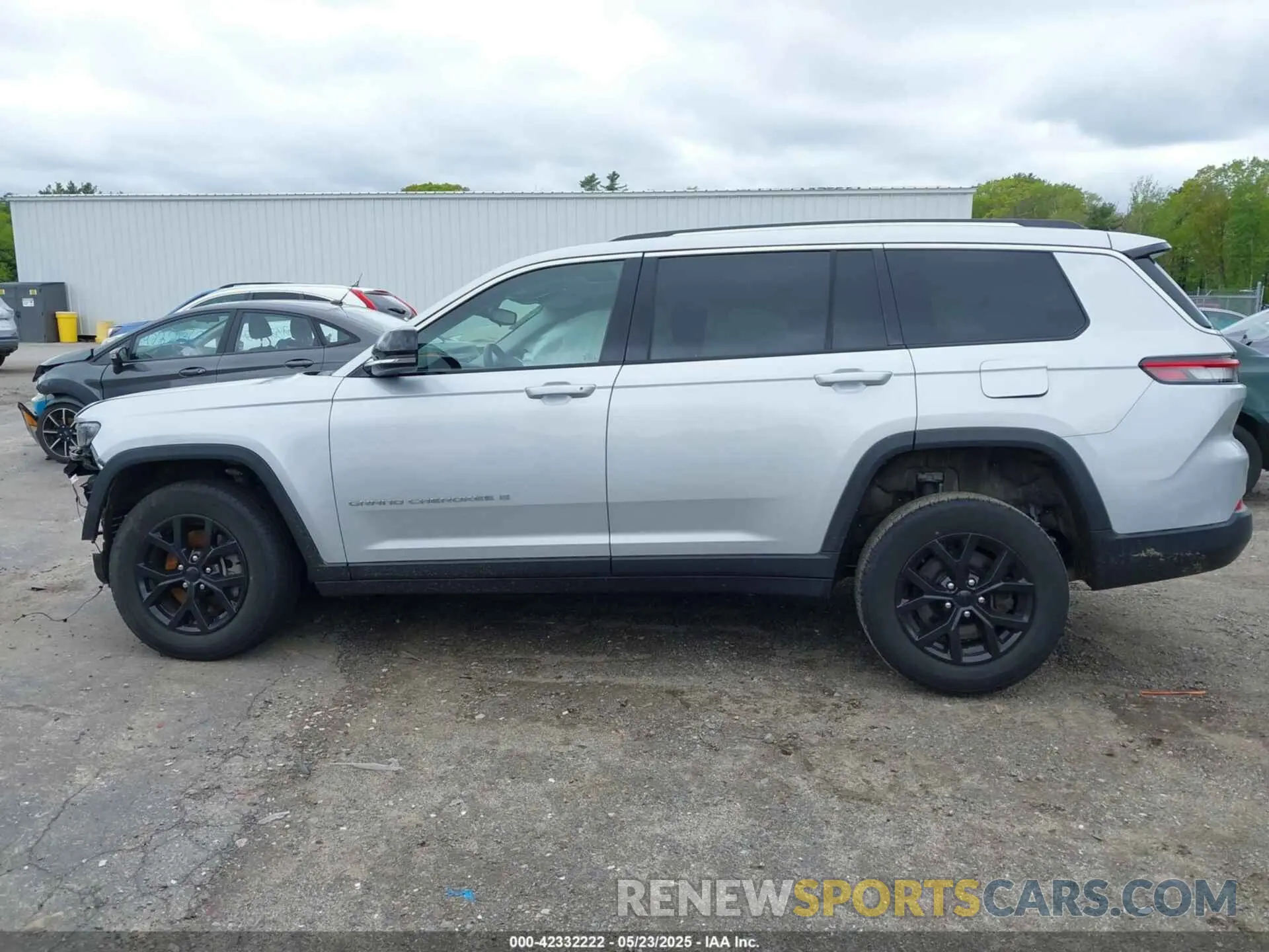 15 Photograph of a damaged car 1C4RJKBGXN8624293 JEEP GRAND CHEROKEE L 2022