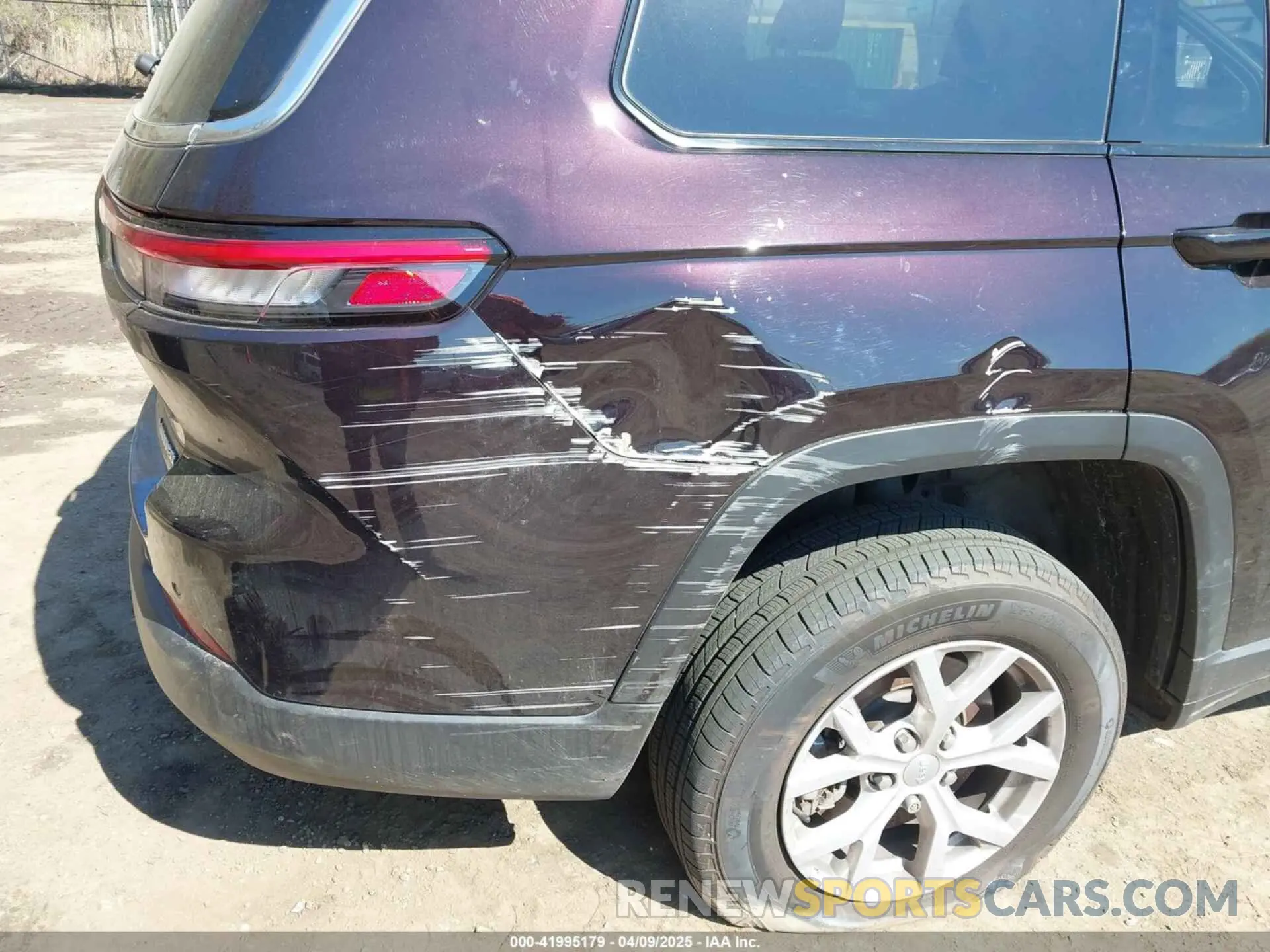 6 Photograph of a damaged car 1C4RJKBGXN8624536 JEEP GRAND CHEROKEE L 2022