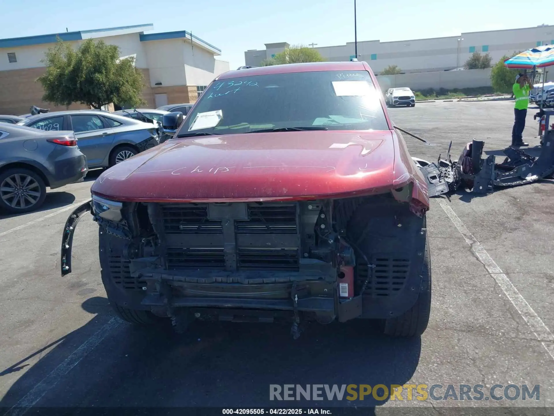 12 Photograph of a damaged car 1C4RJKBGXN8629462 JEEP GRAND CHEROKEE L 2022