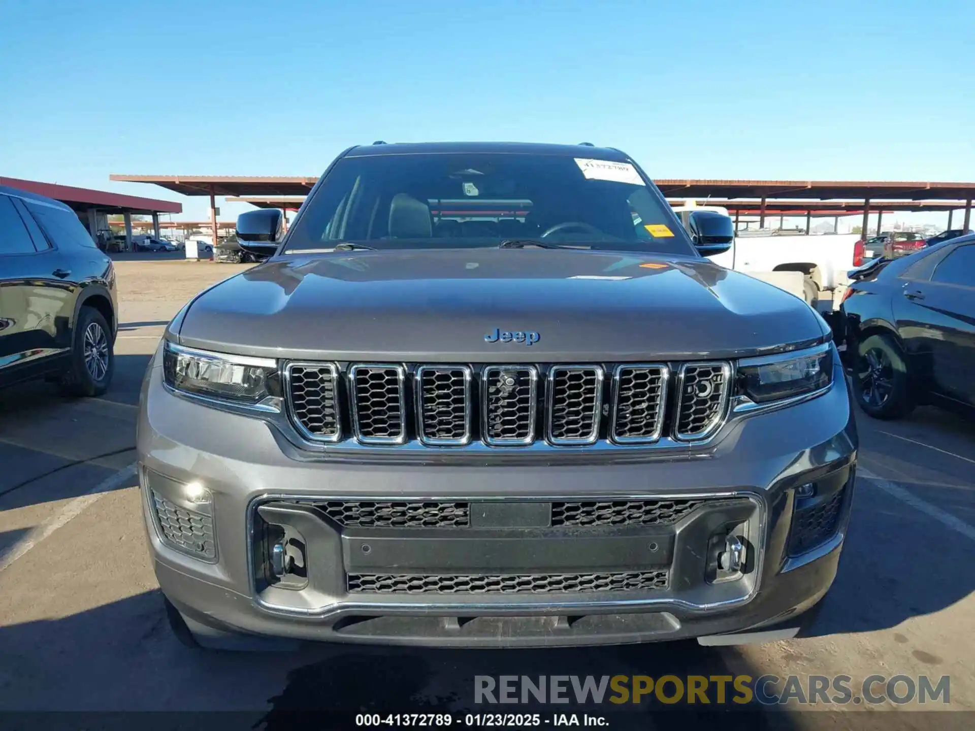 13 Photograph of a damaged car 1C4RJKDG1N8536942 JEEP GRAND CHEROKEE L 2022