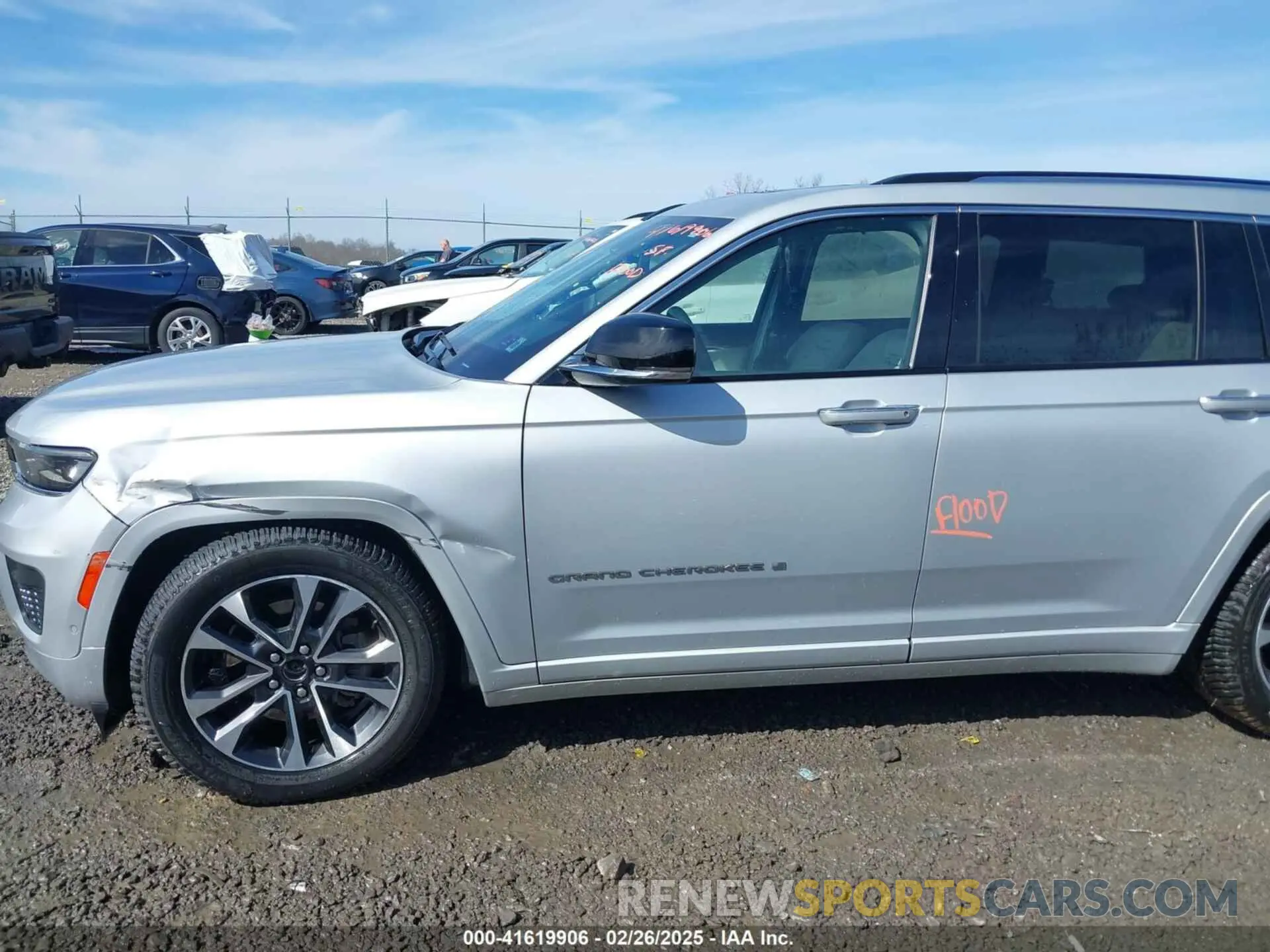 6 Photograph of a damaged car 1C4RJKDG7N8519224 JEEP GRAND CHEROKEE L 2022