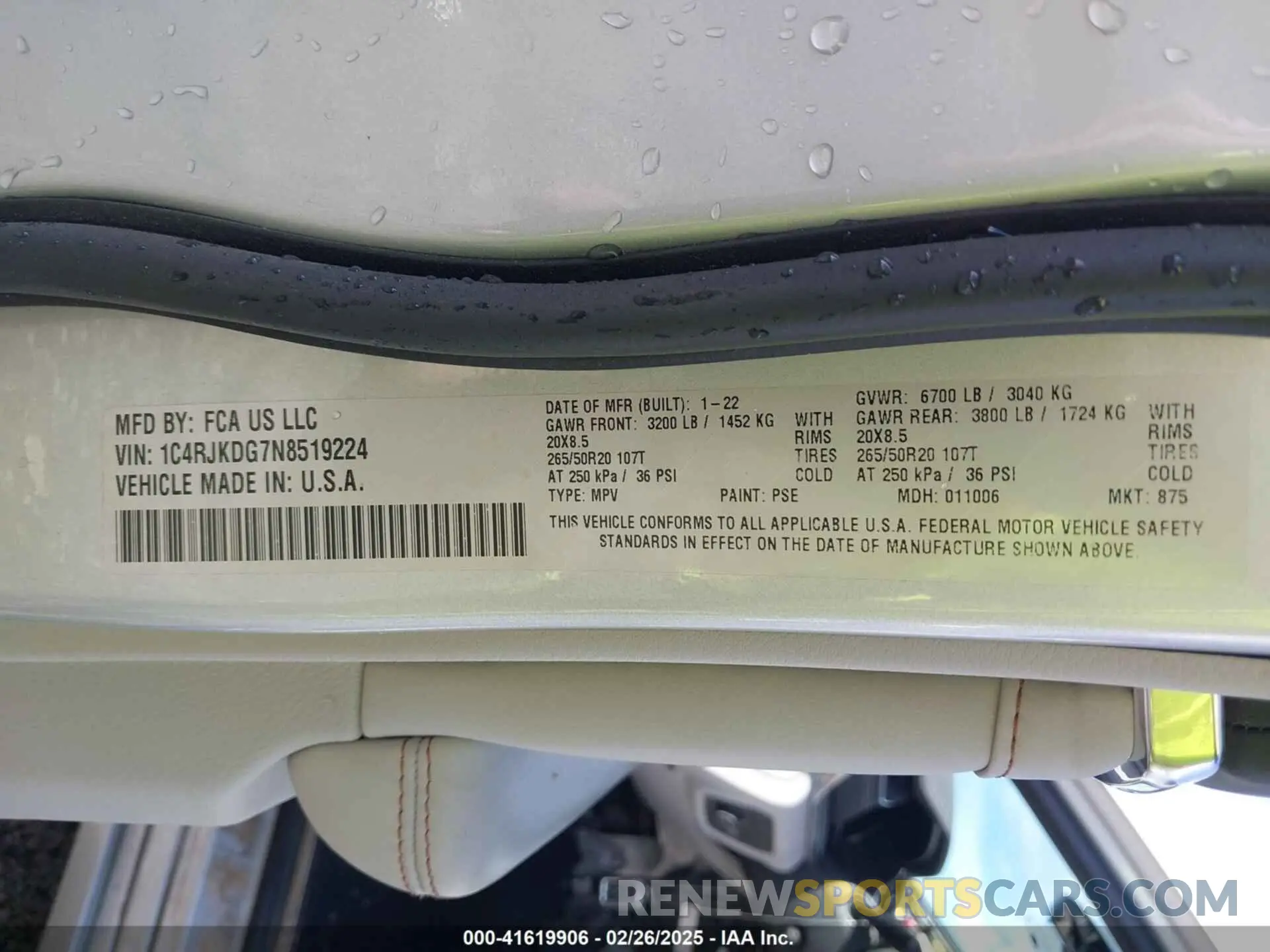 9 Photograph of a damaged car 1C4RJKDG7N8519224 JEEP GRAND CHEROKEE L 2022