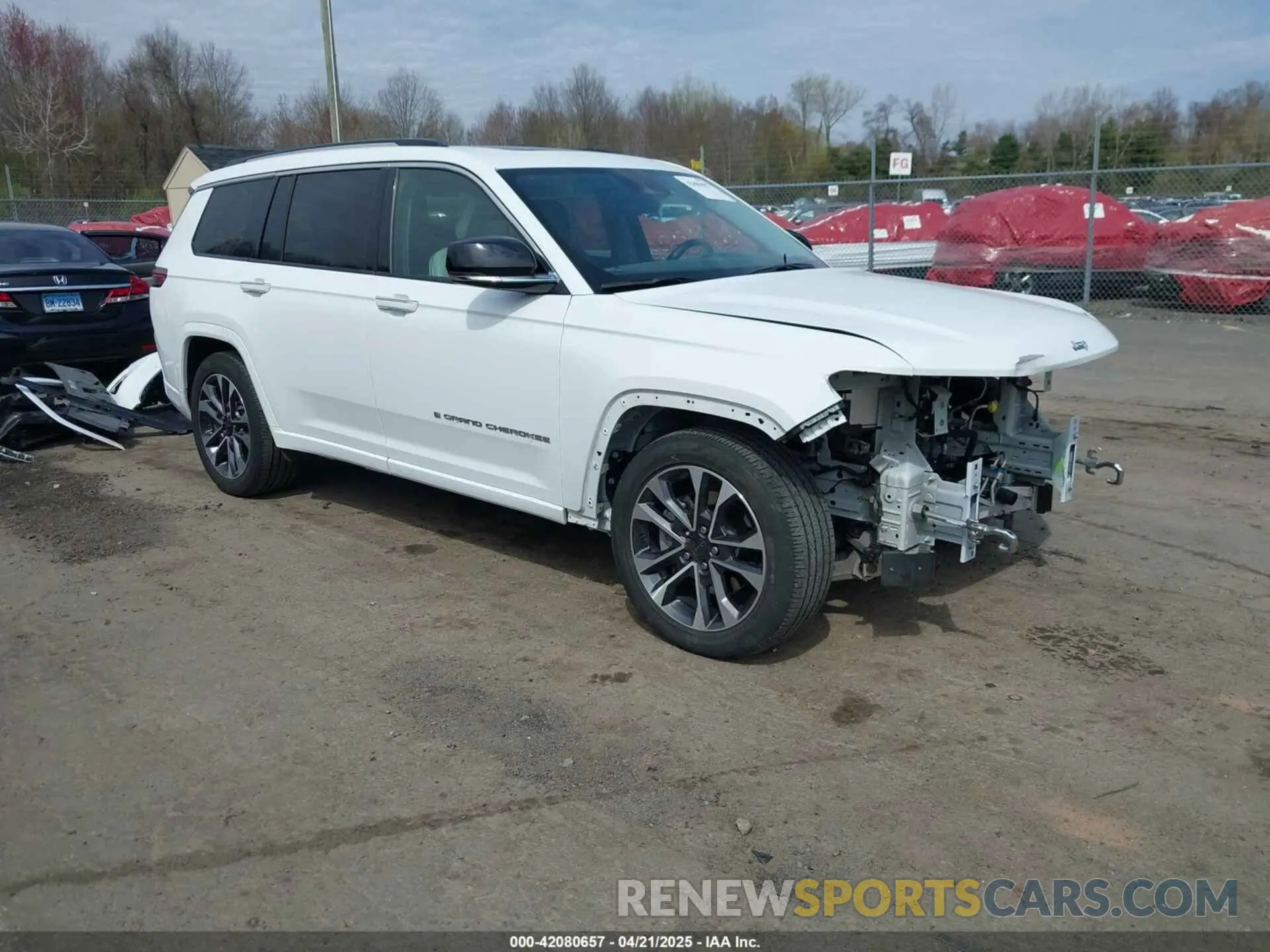1 Photograph of a damaged car 1C4RJKDG9N8559384 JEEP GRAND CHEROKEE L 2022