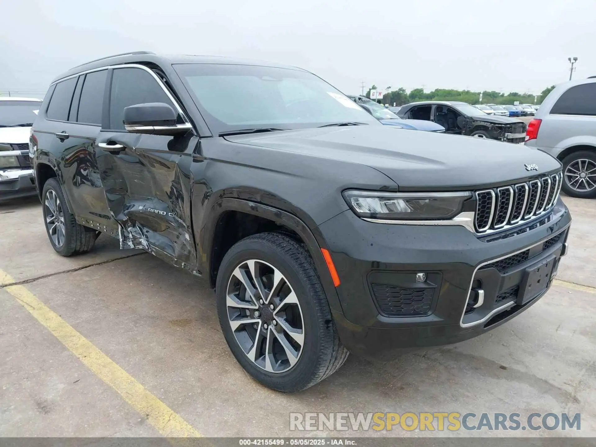 1 Photograph of a damaged car 1C4RJKDG9N8564844 JEEP GRAND CHEROKEE L 2022