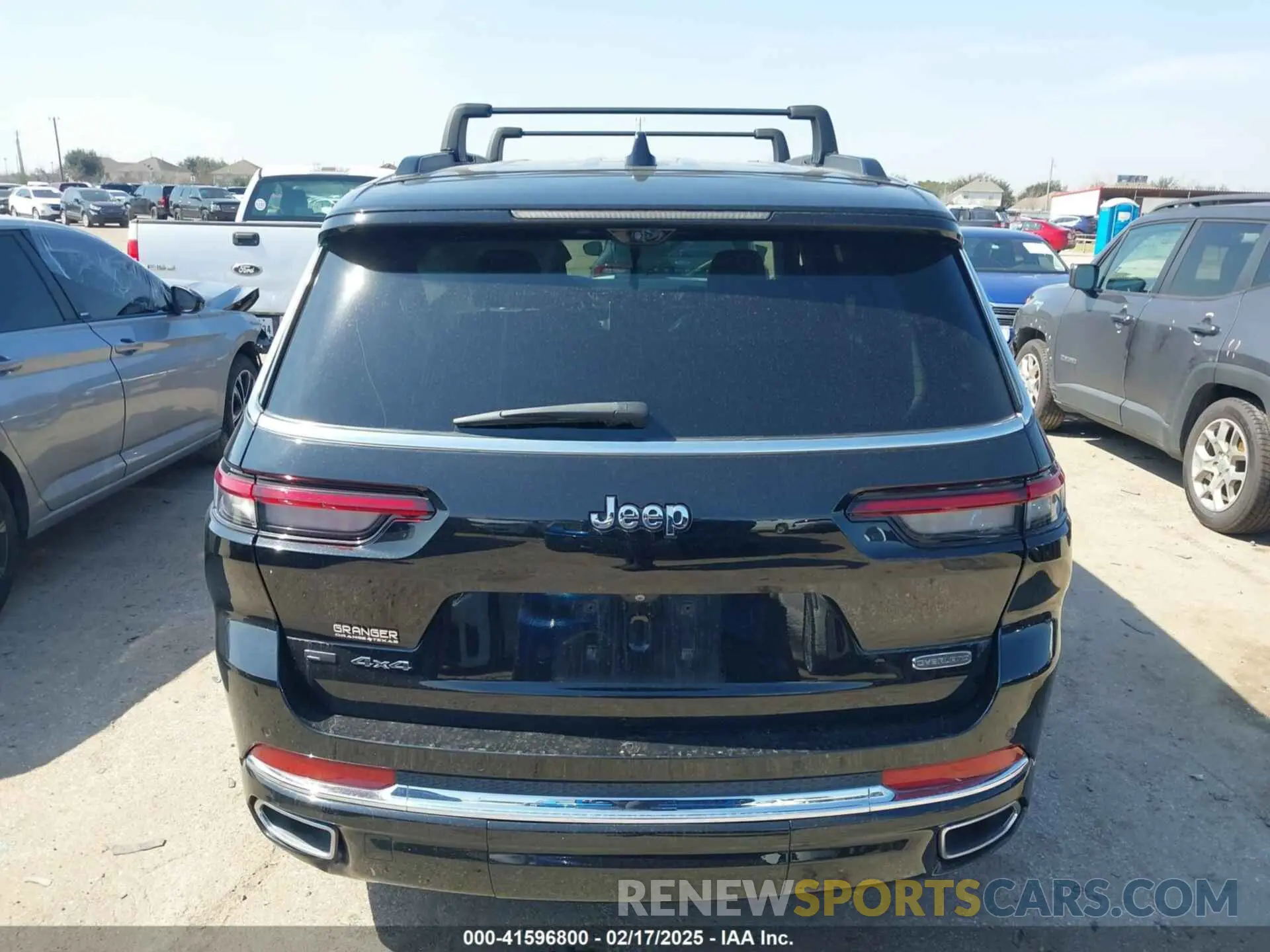 16 Photograph of a damaged car 1C4RJKDT5N8528212 JEEP GRAND CHEROKEE L 2022