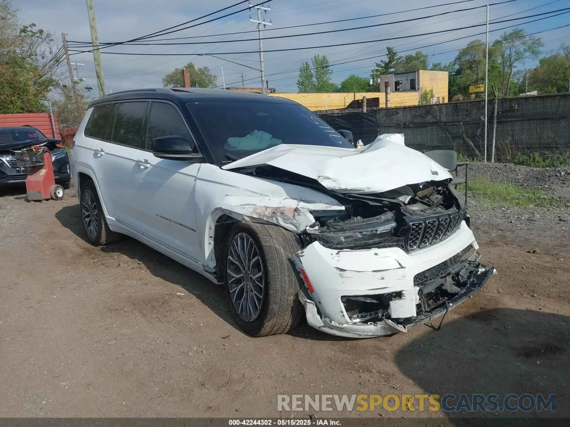 1 Photograph of a damaged car 1C4RJKETXN8559115 JEEP GRAND CHEROKEE L 2022