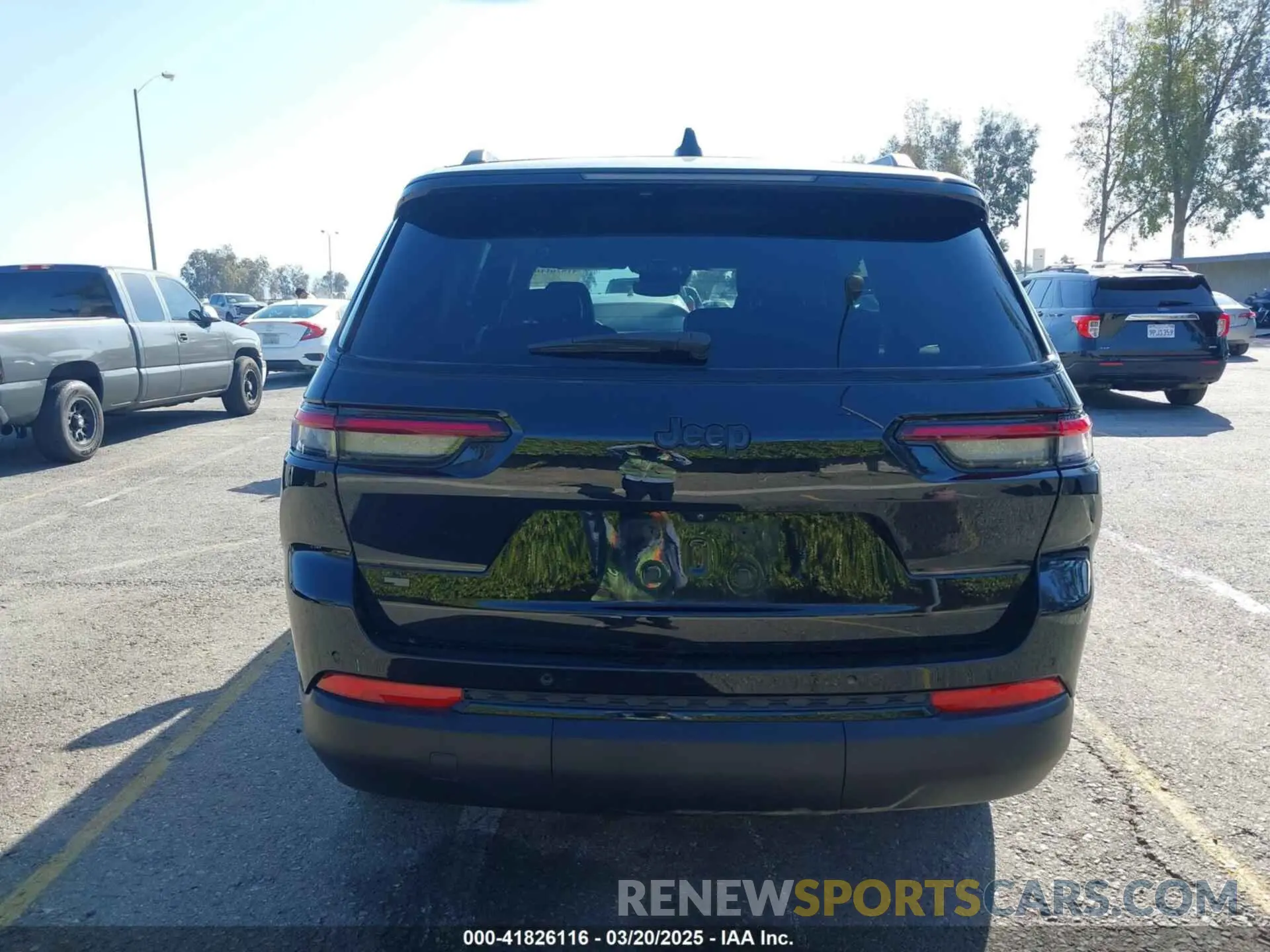 16 Photograph of a damaged car 1C4RJJAG0P8783385 JEEP GRAND CHEROKEE L 2023