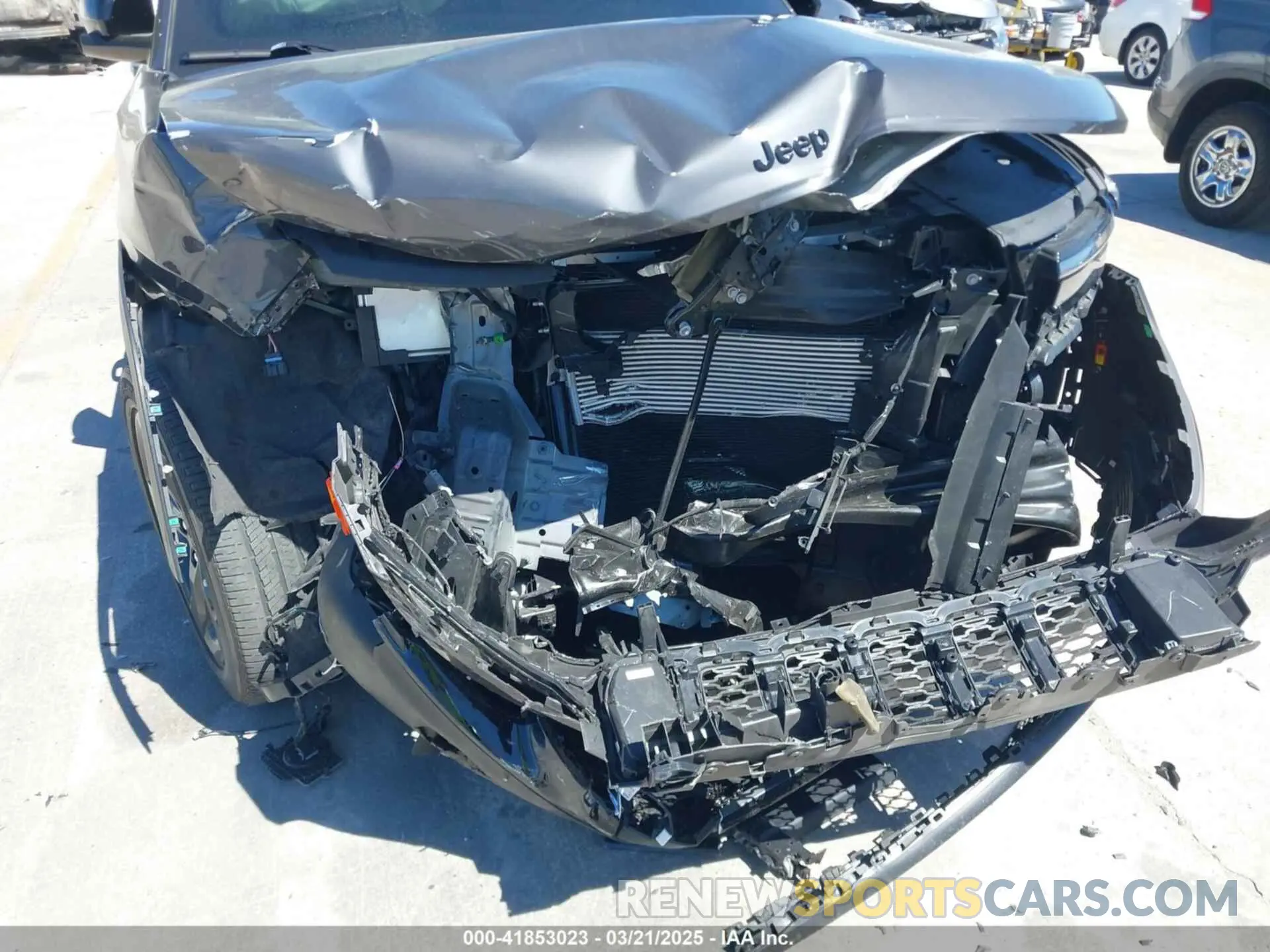 6 Photograph of a damaged car 1C4RJJAG0P8814120 JEEP GRAND CHEROKEE L 2023