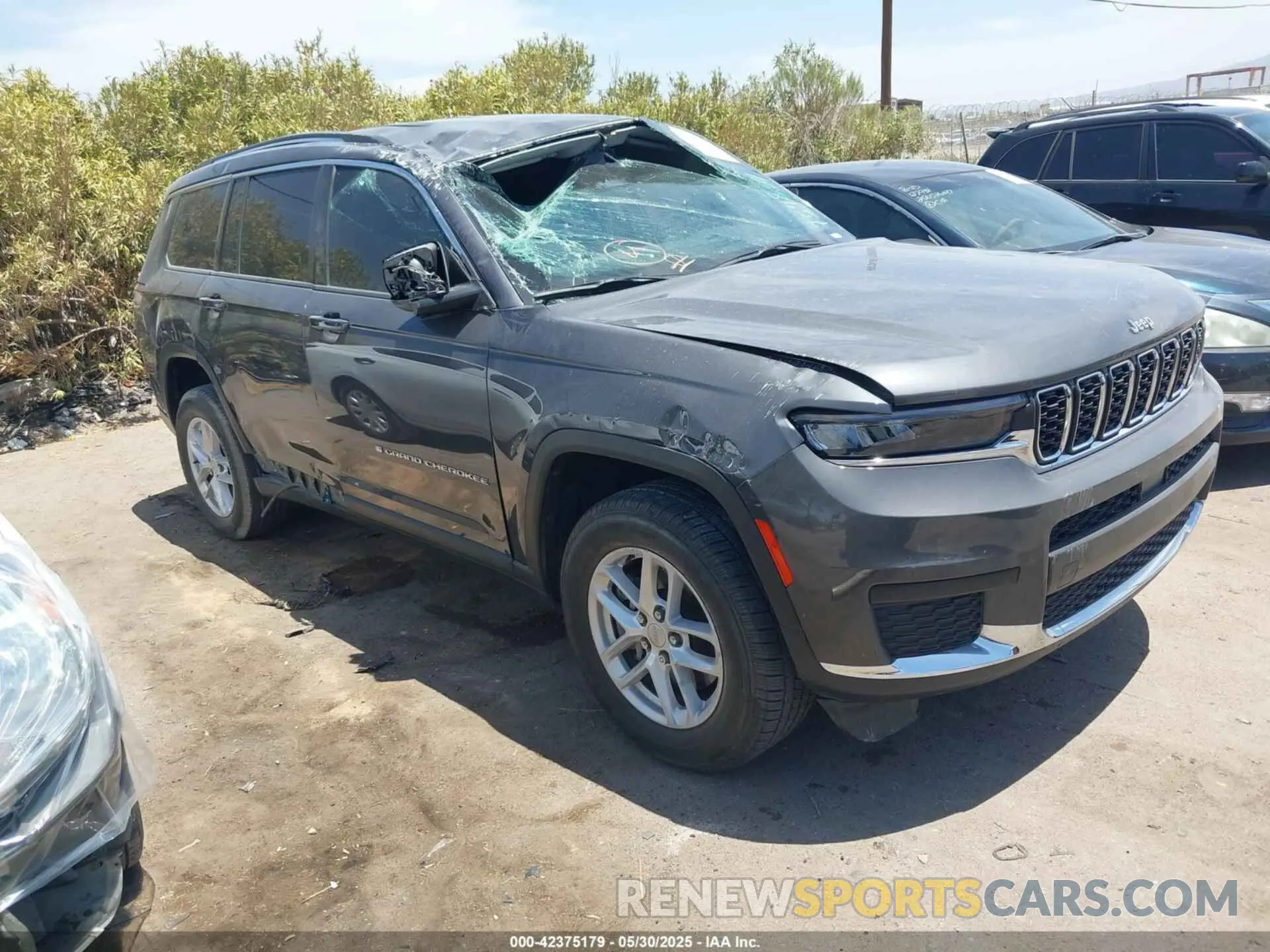 1 Photograph of a damaged car 1C4RJJAG1P8754851 JEEP GRAND CHEROKEE L 2023