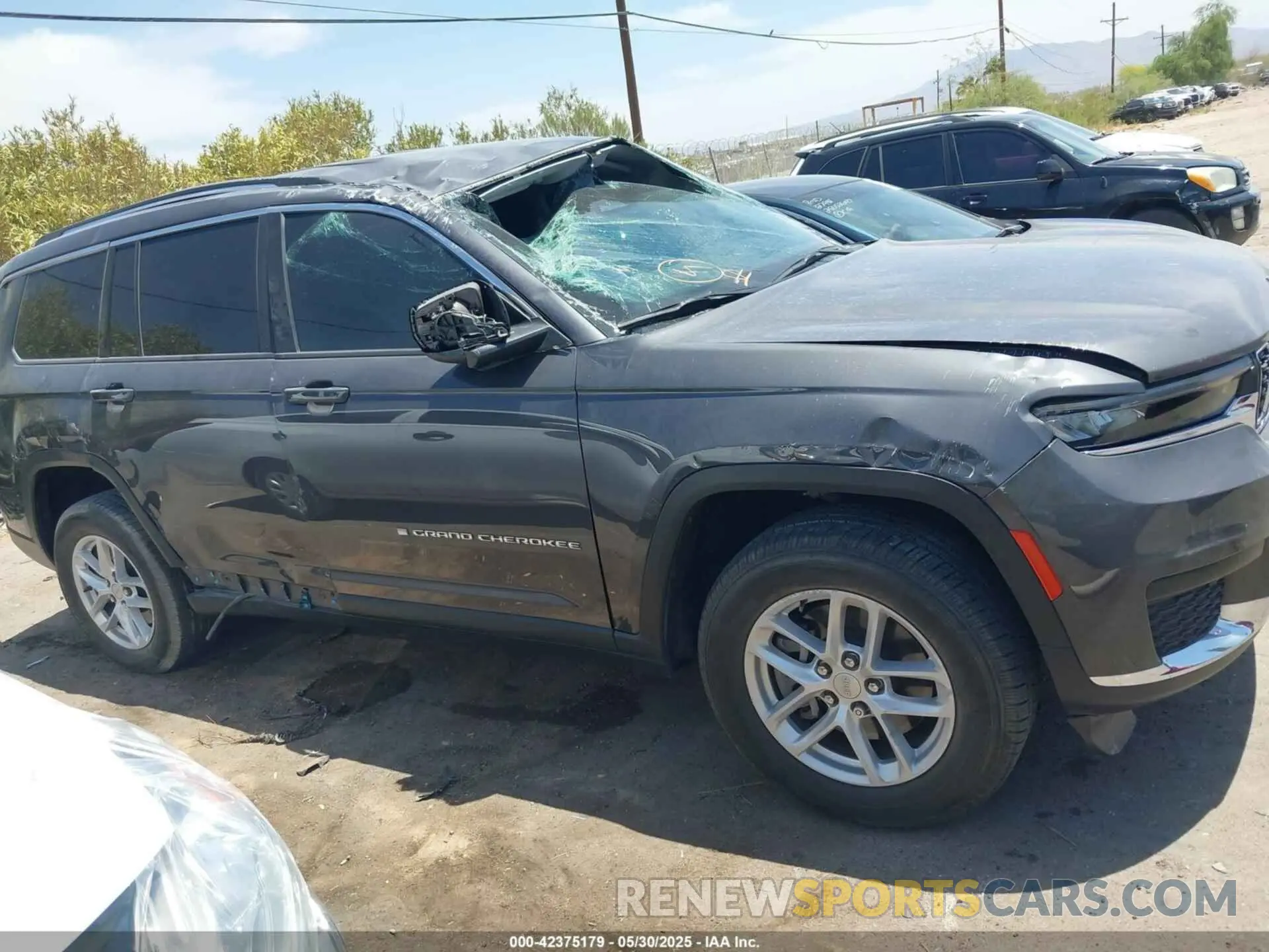 12 Photograph of a damaged car 1C4RJJAG1P8754851 JEEP GRAND CHEROKEE L 2023
