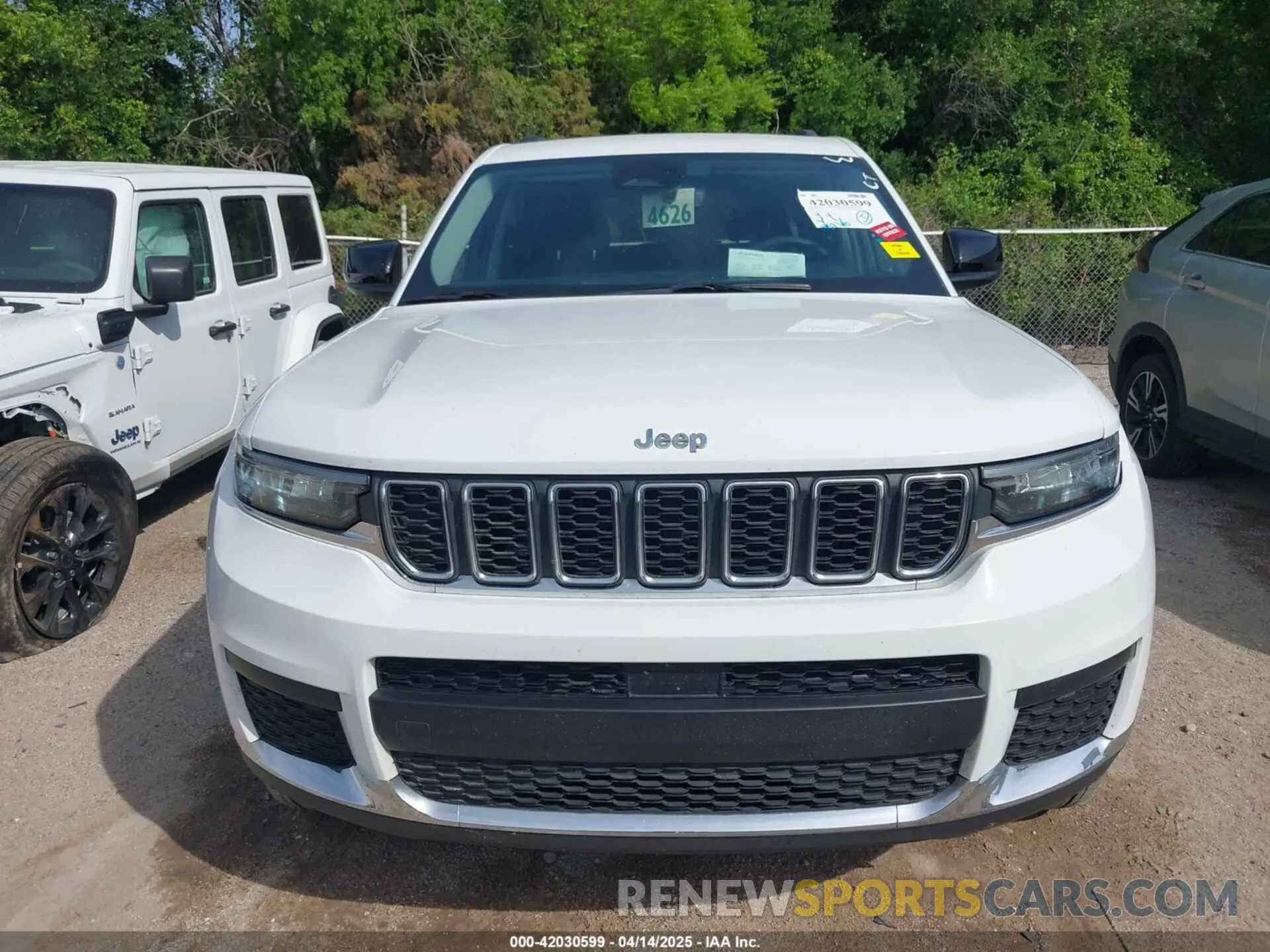 12 Photograph of a damaged car 1C4RJJAG3P8867331 JEEP GRAND CHEROKEE L 2023