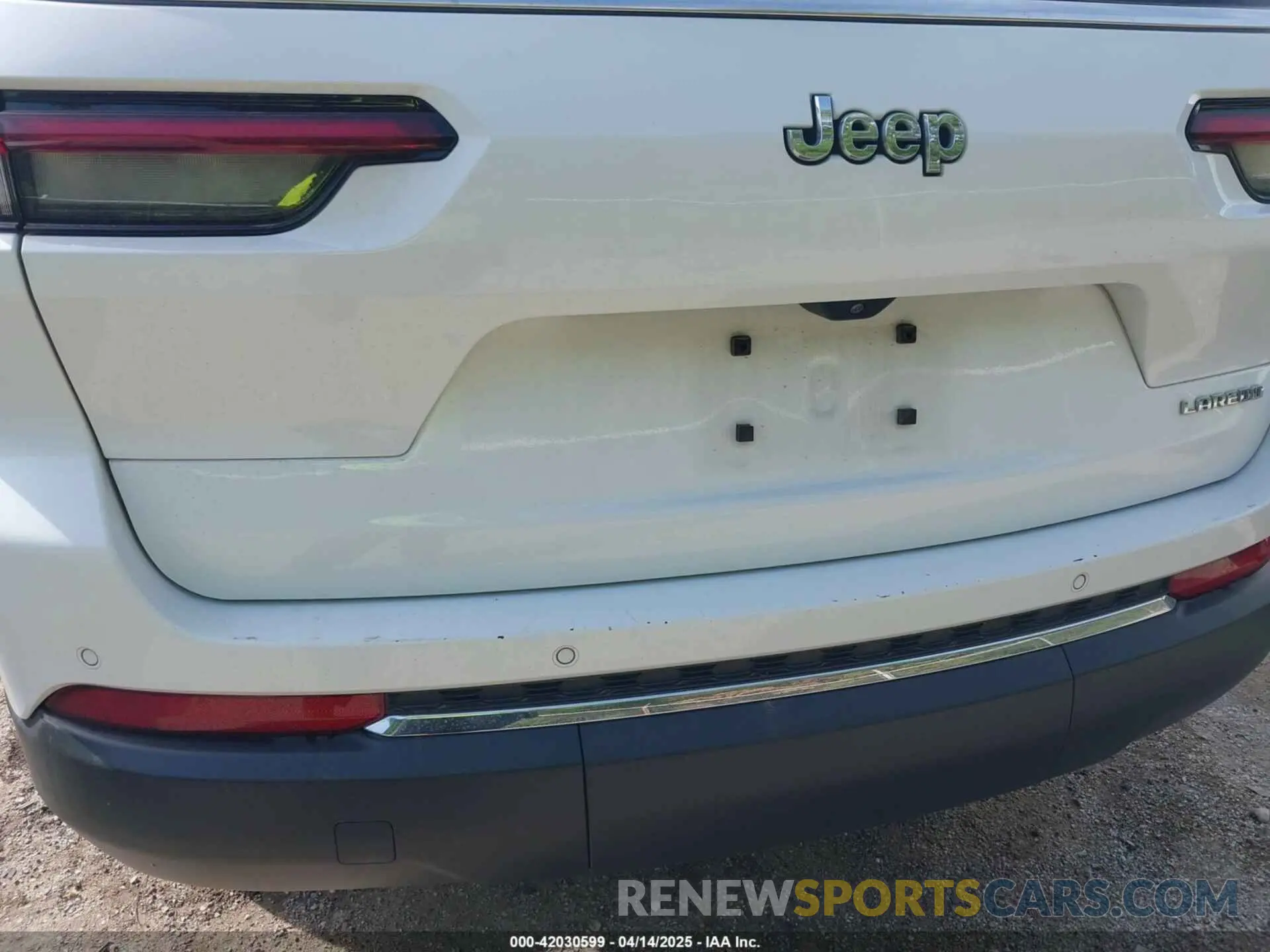 6 Photograph of a damaged car 1C4RJJAG3P8867331 JEEP GRAND CHEROKEE L 2023
