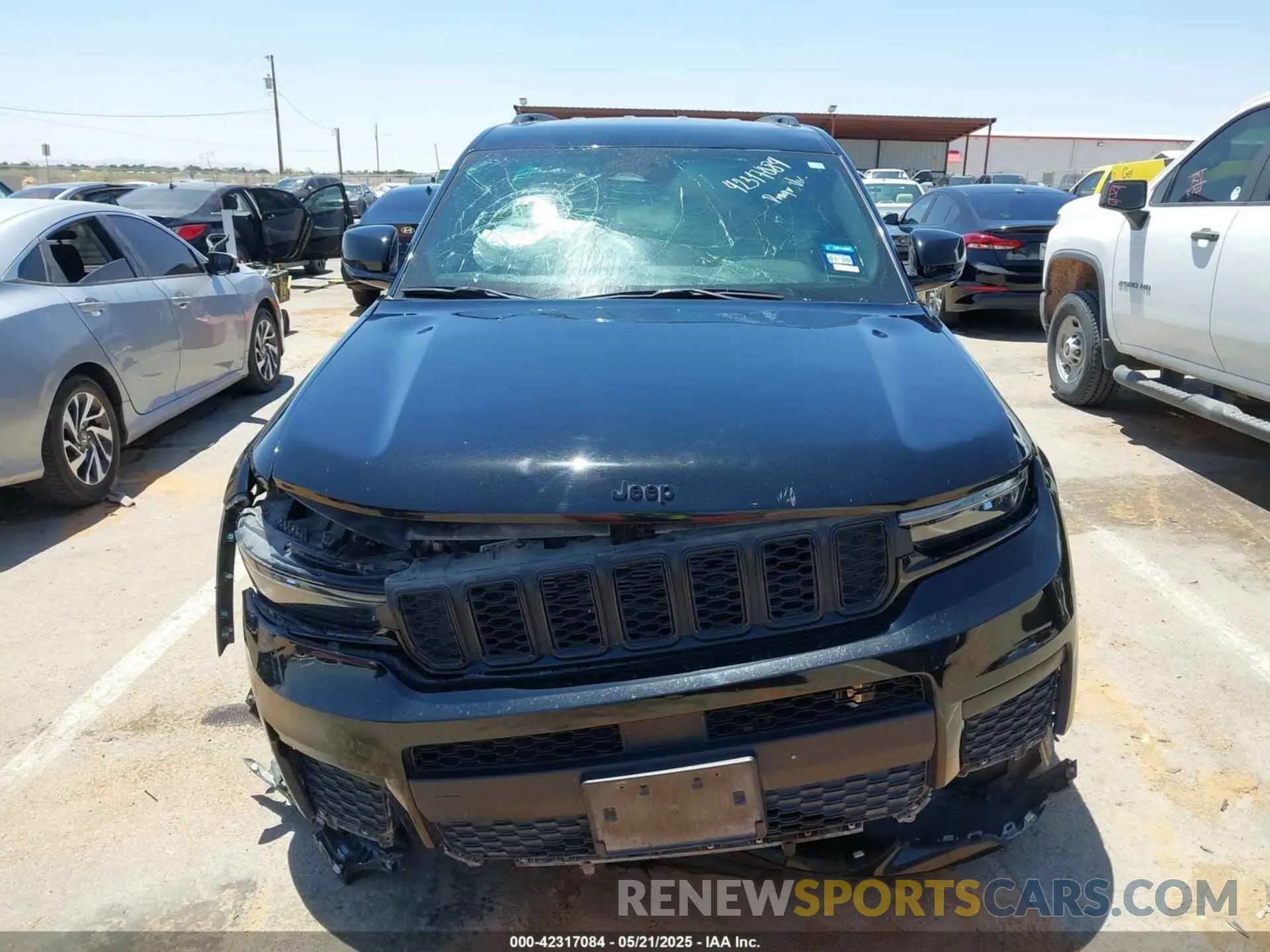 12 Photograph of a damaged car 1C4RJJAG5P8794267 JEEP GRAND CHEROKEE L 2023
