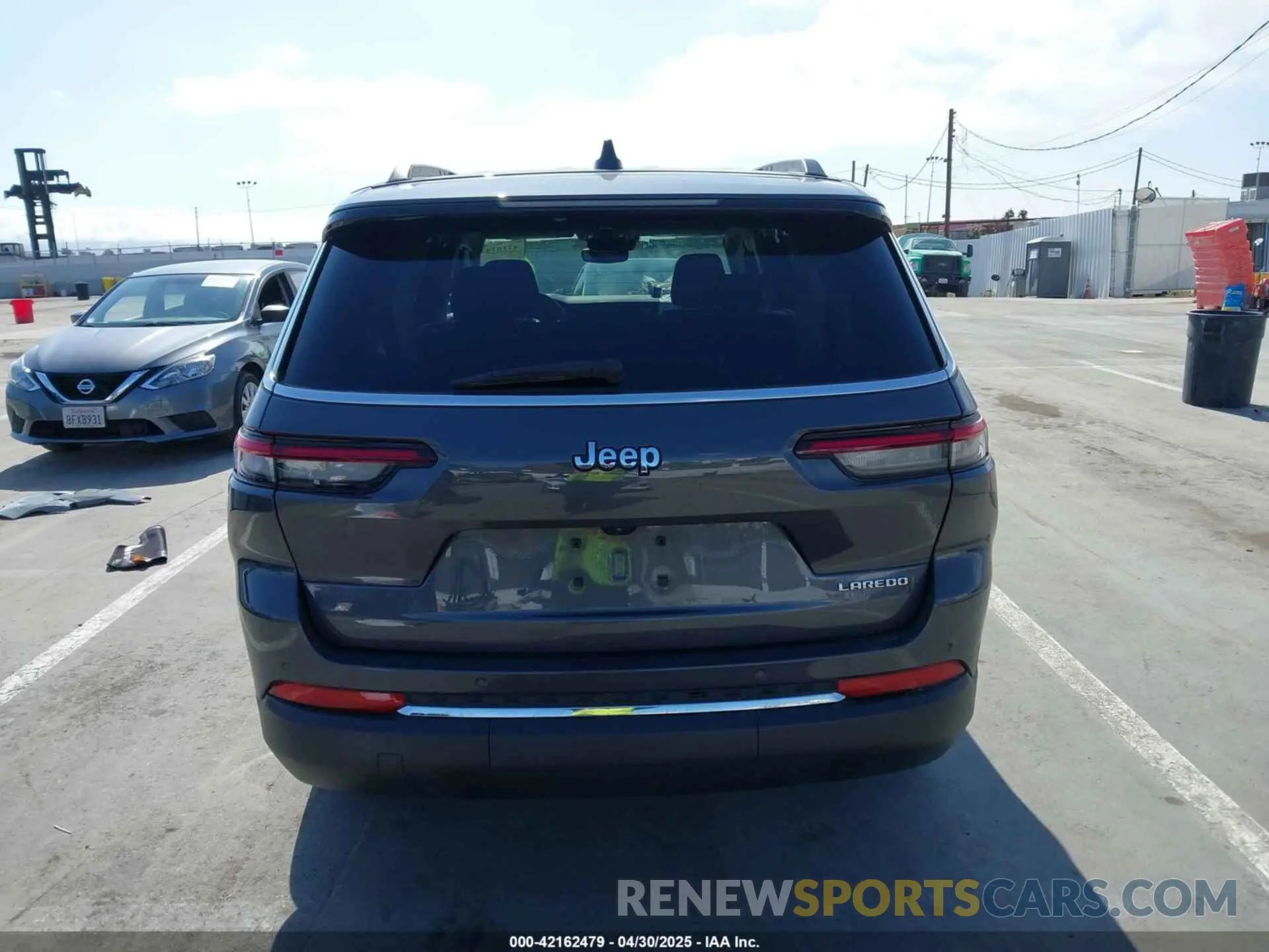 16 Photograph of a damaged car 1C4RJJAG6P8869591 JEEP GRAND CHEROKEE L 2023