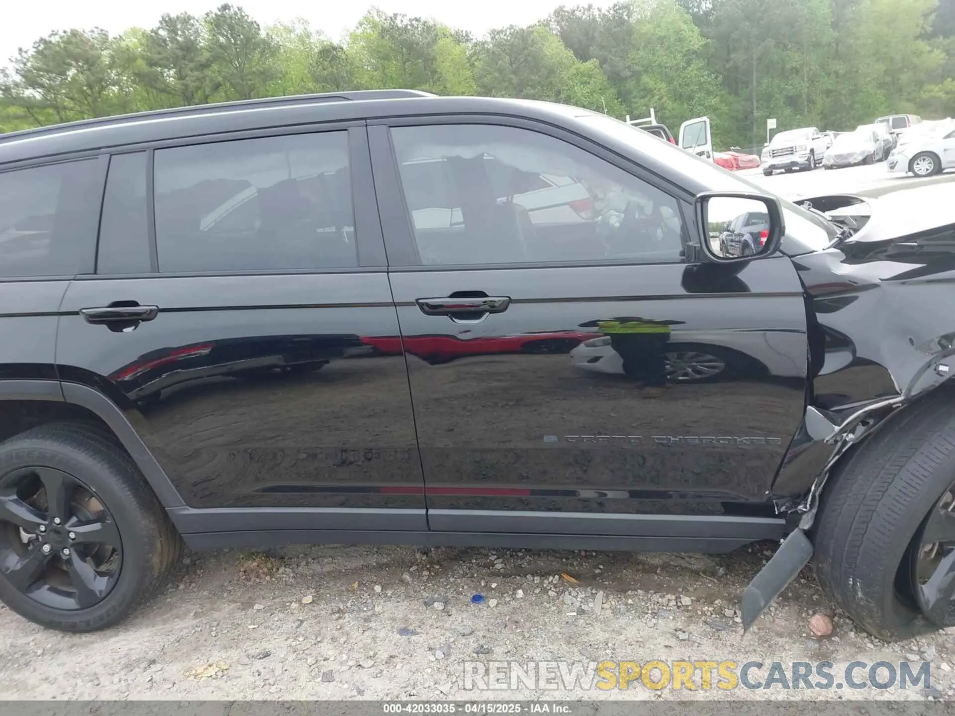 14 Photograph of a damaged car 1C4RJJAG7P8794349 JEEP GRAND CHEROKEE L 2023