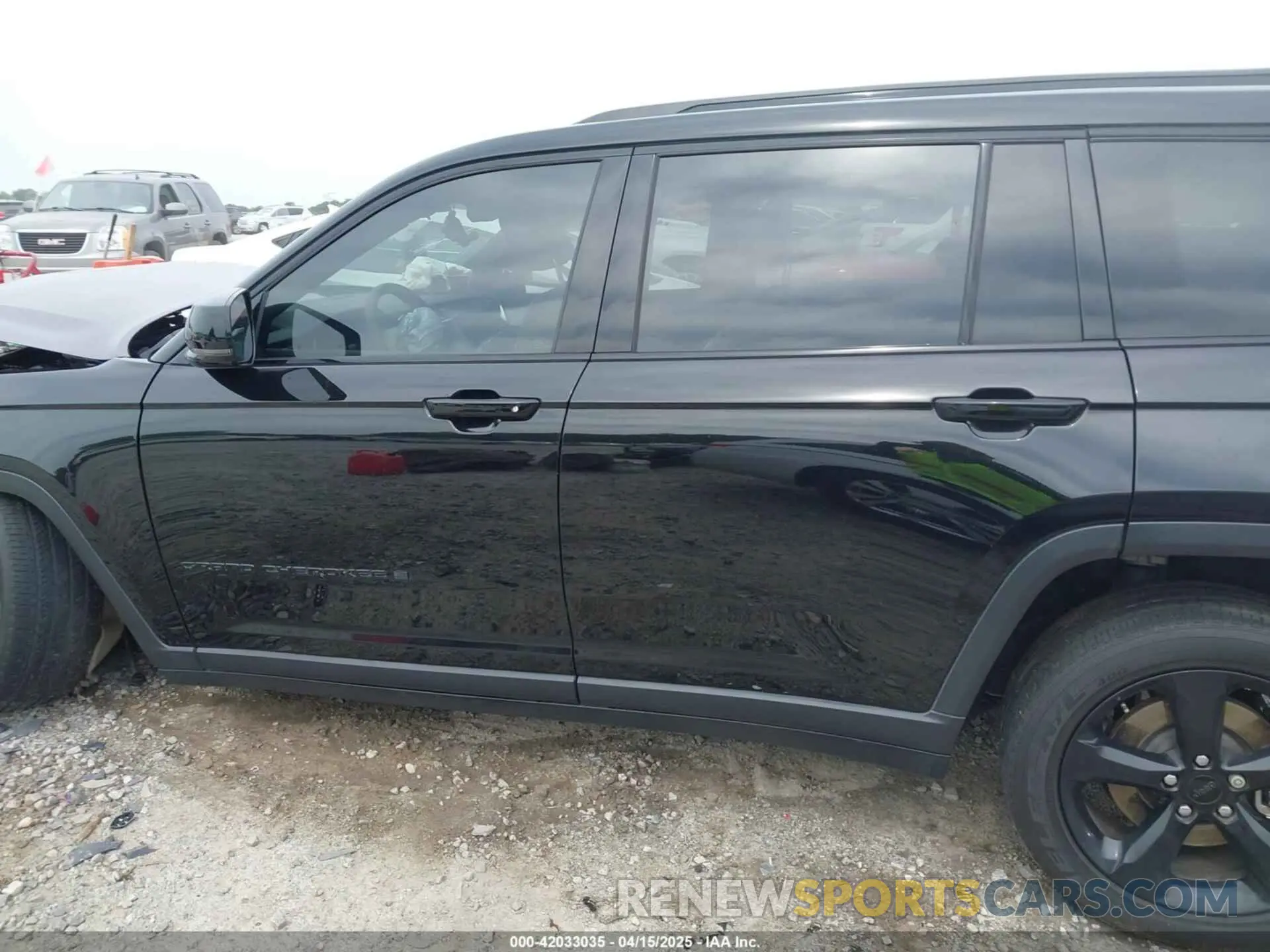 15 Photograph of a damaged car 1C4RJJAG7P8794349 JEEP GRAND CHEROKEE L 2023