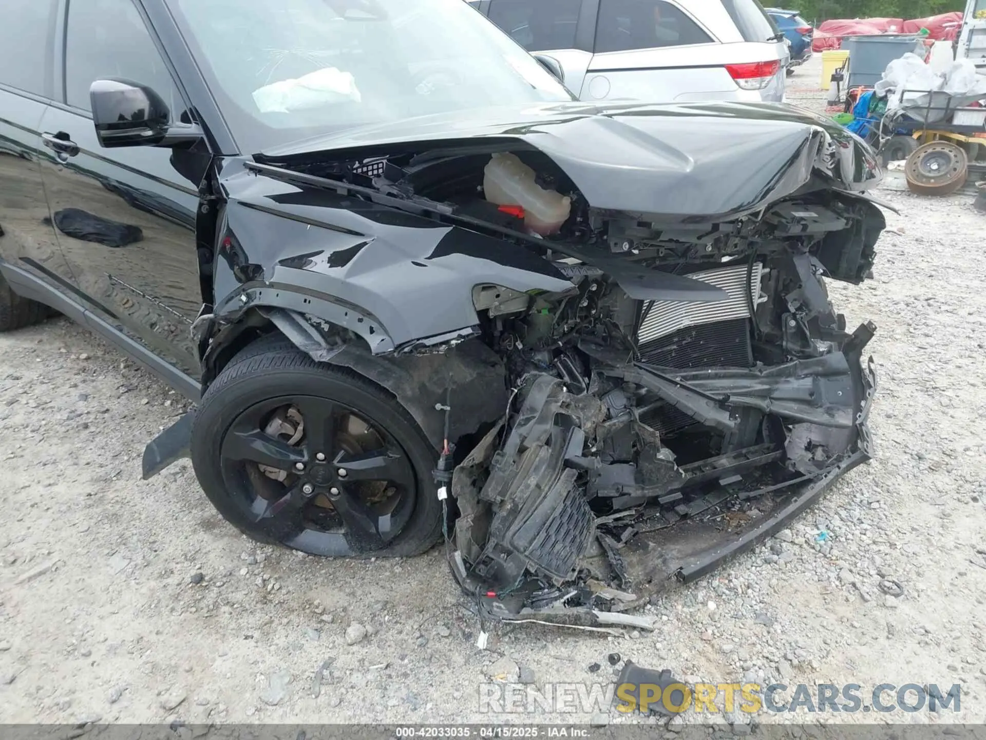 18 Photograph of a damaged car 1C4RJJAG7P8794349 JEEP GRAND CHEROKEE L 2023
