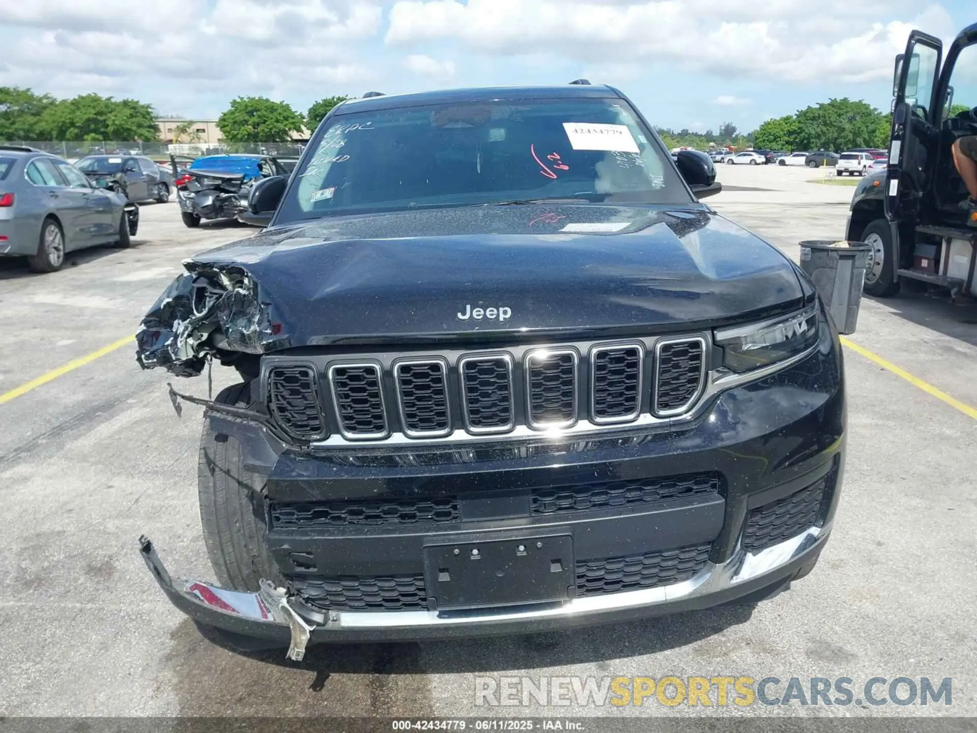 12 Photograph of a damaged car 1C4RJJAGXP8879699 JEEP GRAND CHEROKEE L 2023