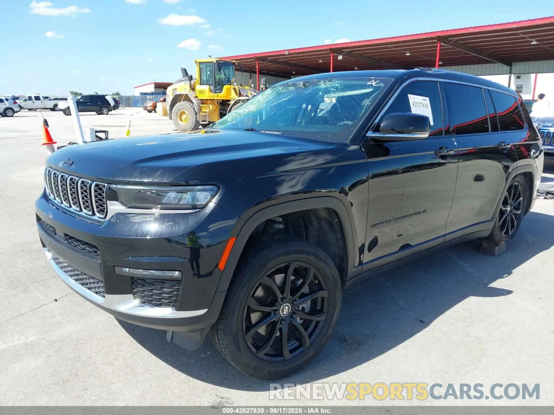 2 Photograph of a damaged car 1C4RJJBG2P8811864 JEEP GRAND CHEROKEE L 2023
