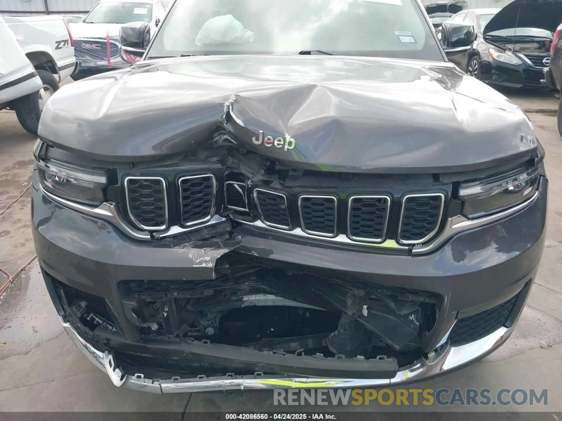 6 Photograph of a damaged car 1C4RJJBG8P8746051 JEEP GRAND CHEROKEE L 2023