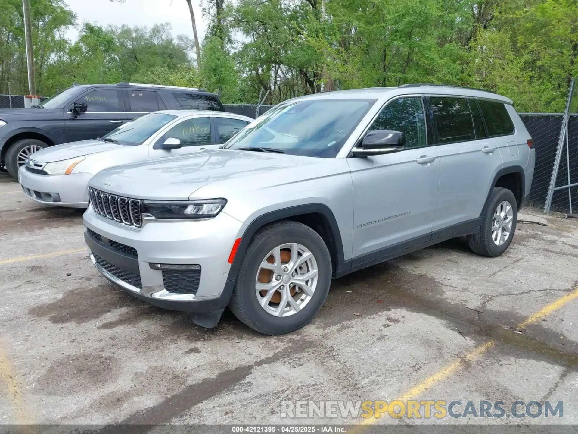 2 Photograph of a damaged car 1C4RJJBG8P8890280 JEEP GRAND CHEROKEE L 2023