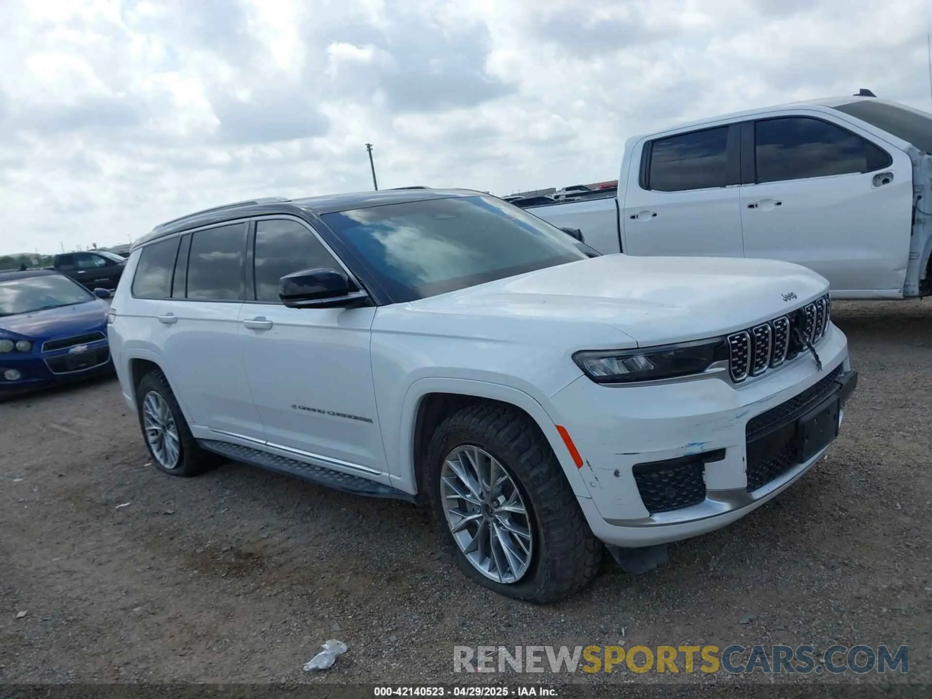 11 Photograph of a damaged car 1C4RJJEG3P8706777 JEEP GRAND CHEROKEE L 2023