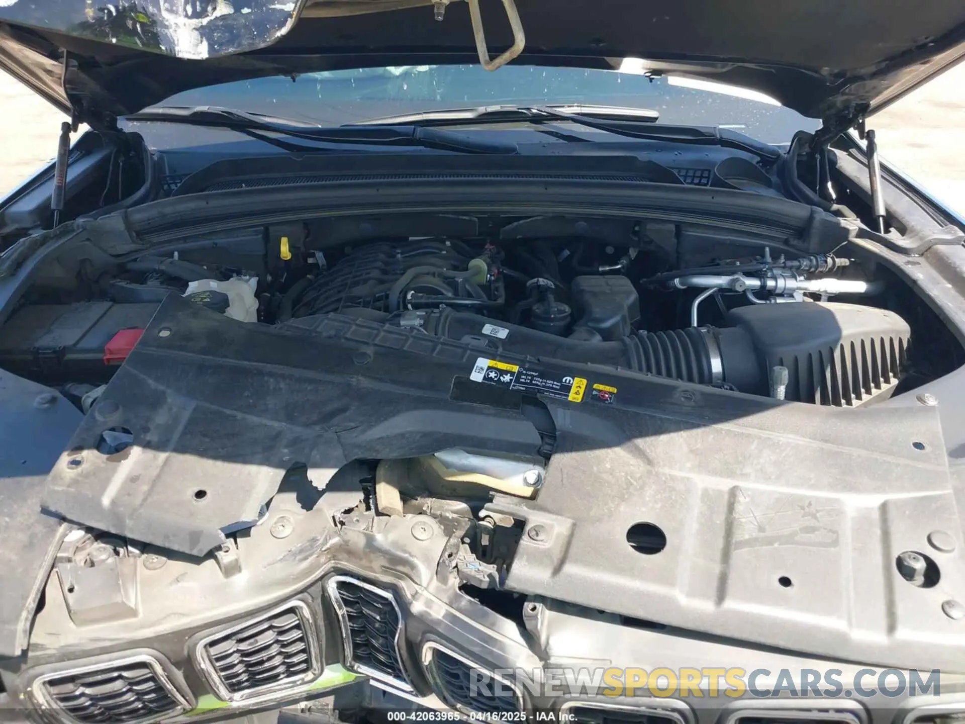 10 Photograph of a damaged car 1C4RJKAG0P8797714 JEEP GRAND CHEROKEE L 2023