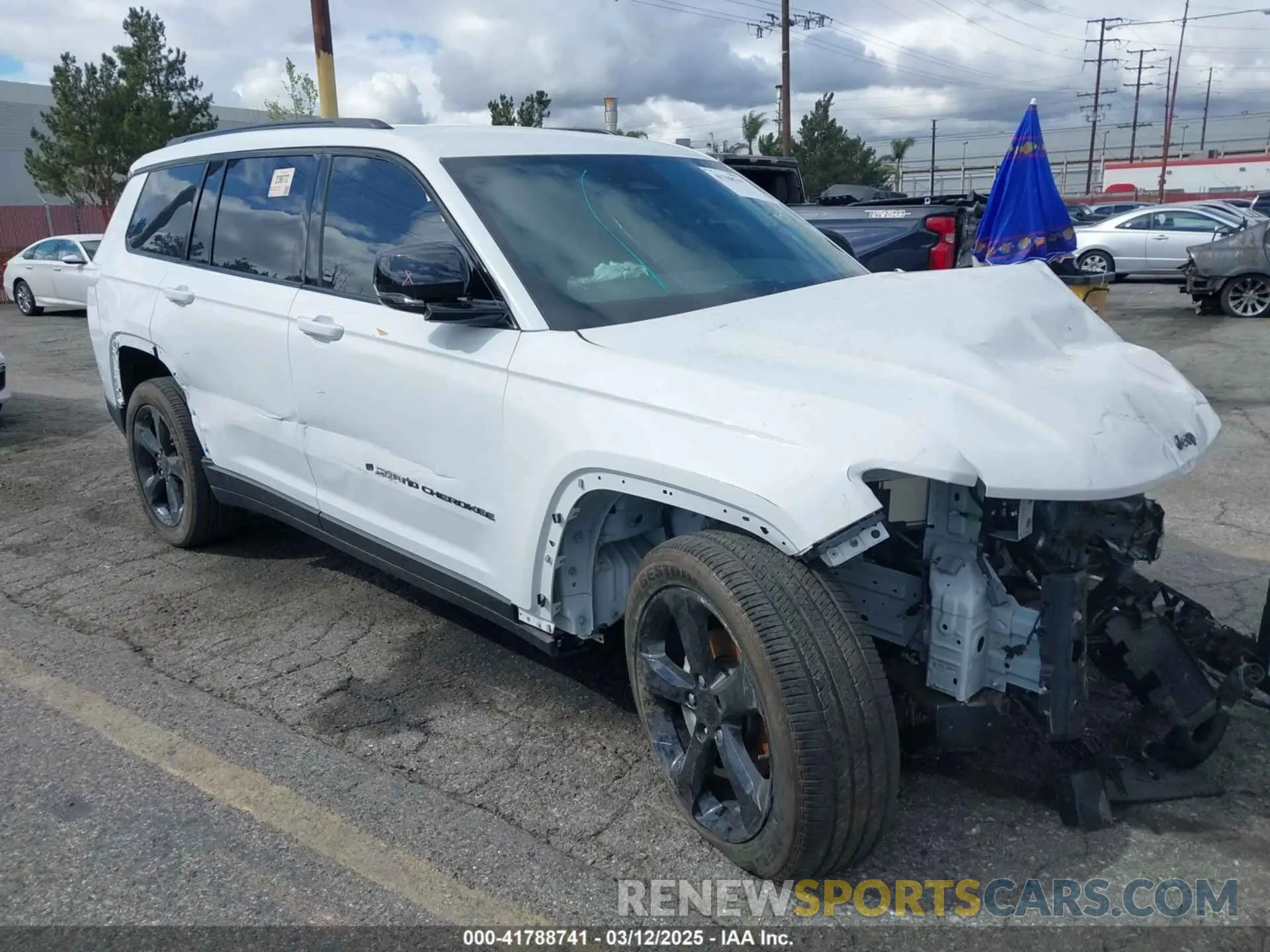 1 Photograph of a damaged car 1C4RJKAG0P8855367 JEEP GRAND CHEROKEE L 2023
