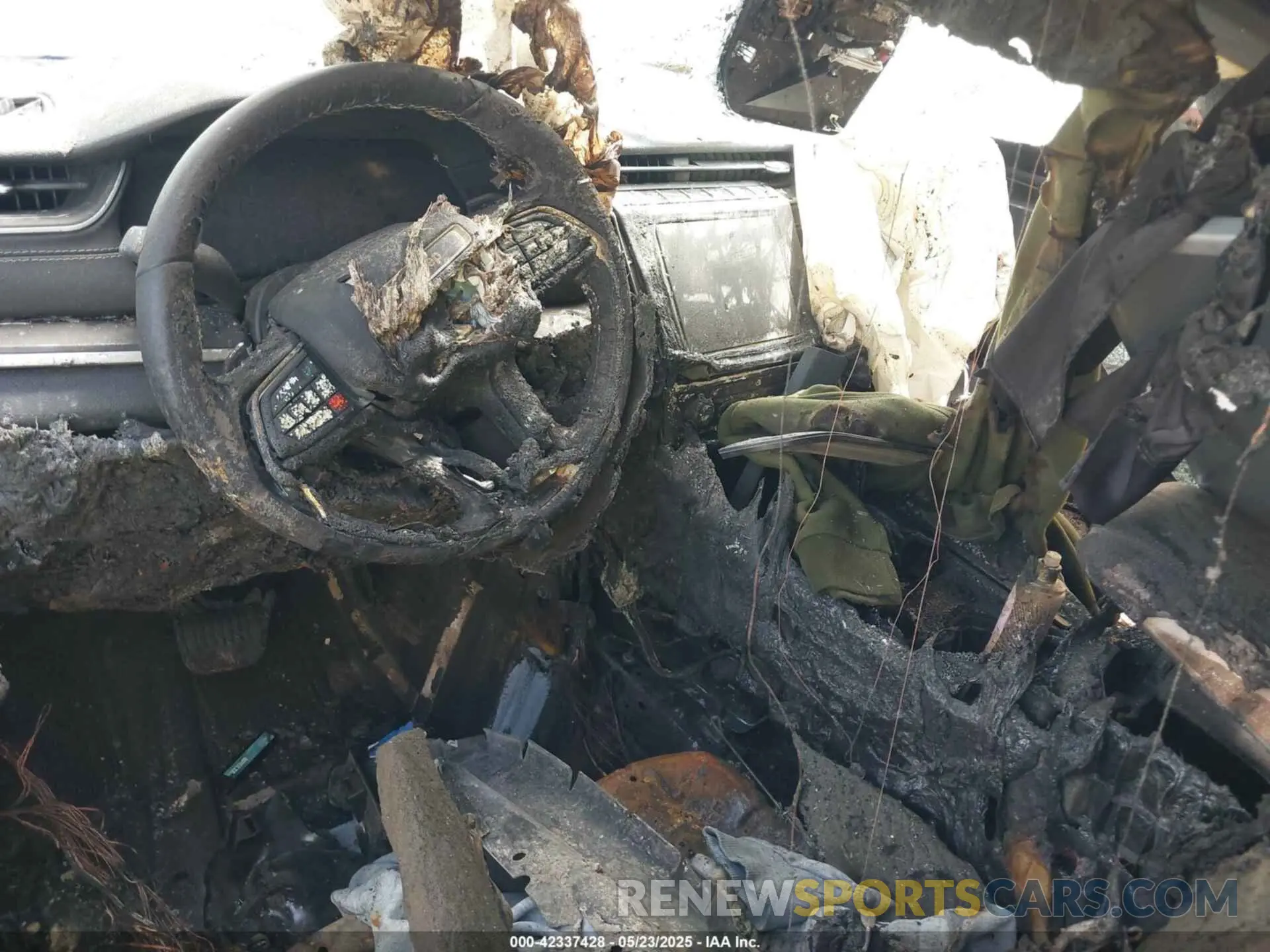 11 Photograph of a damaged car 1C4RJKAG1P8107064 JEEP GRAND CHEROKEE L 2023