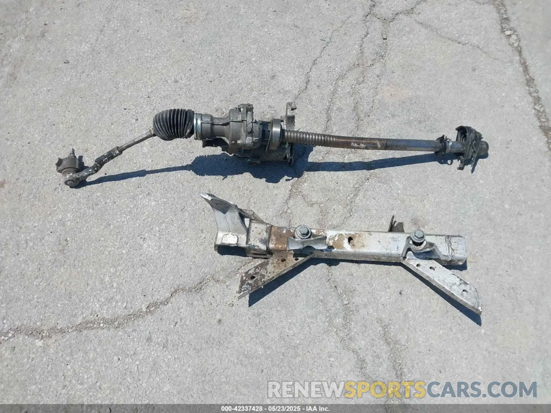 12 Photograph of a damaged car 1C4RJKAG1P8107064 JEEP GRAND CHEROKEE L 2023