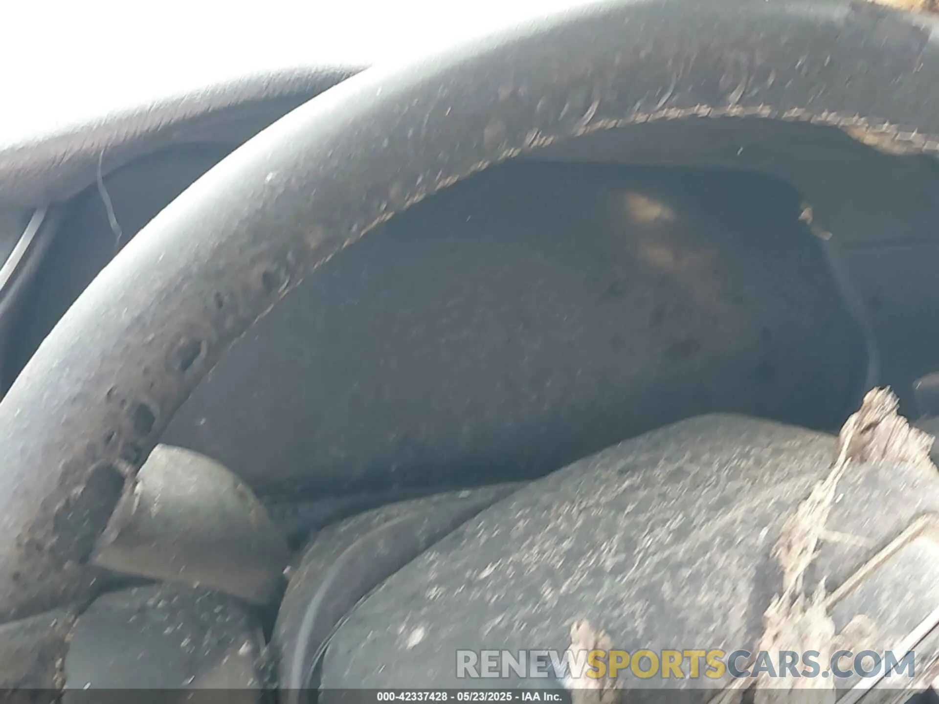 7 Photograph of a damaged car 1C4RJKAG1P8107064 JEEP GRAND CHEROKEE L 2023