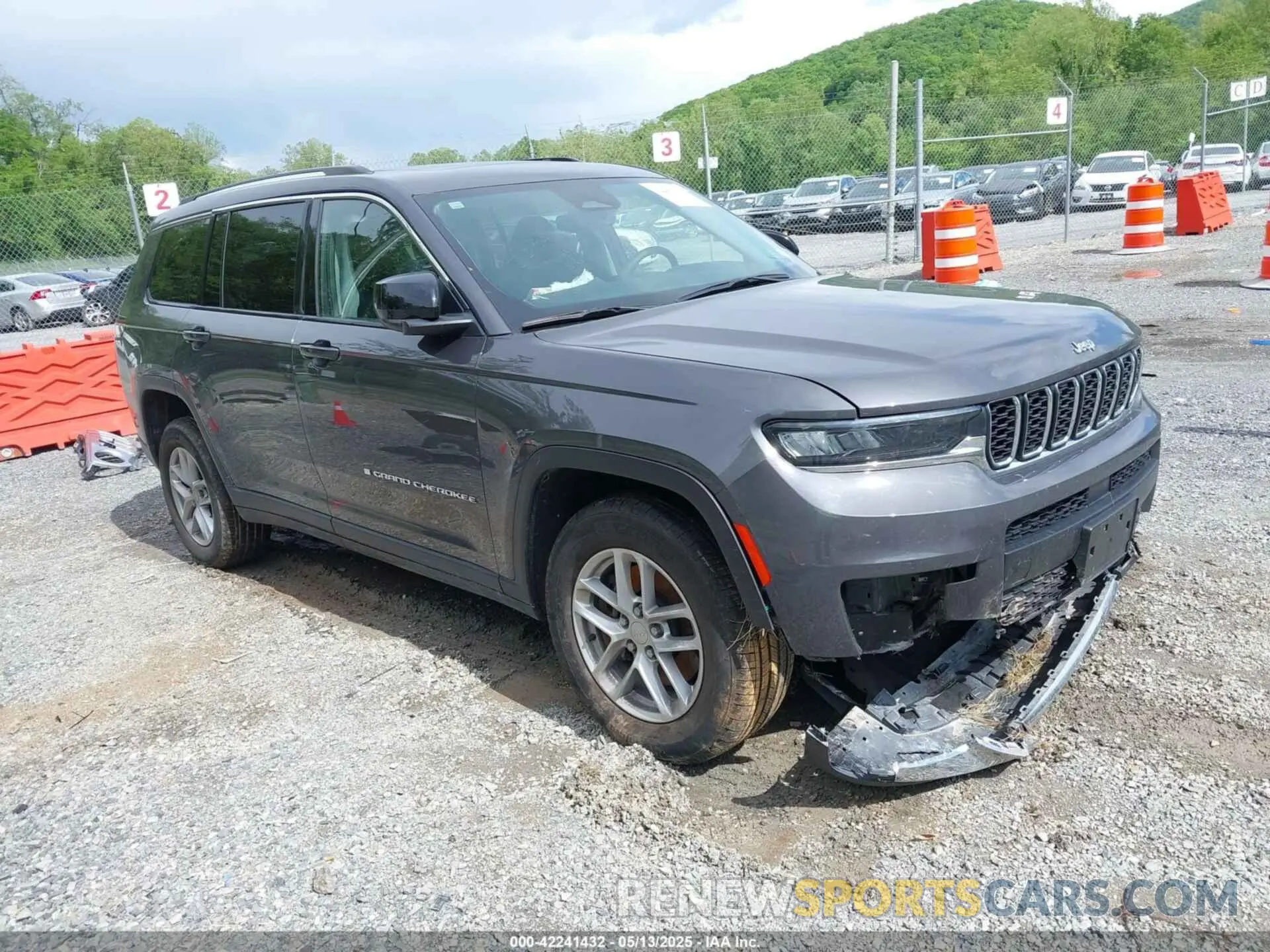 1 Photograph of a damaged car 1C4RJKAG1P8710032 JEEP GRAND CHEROKEE L 2023