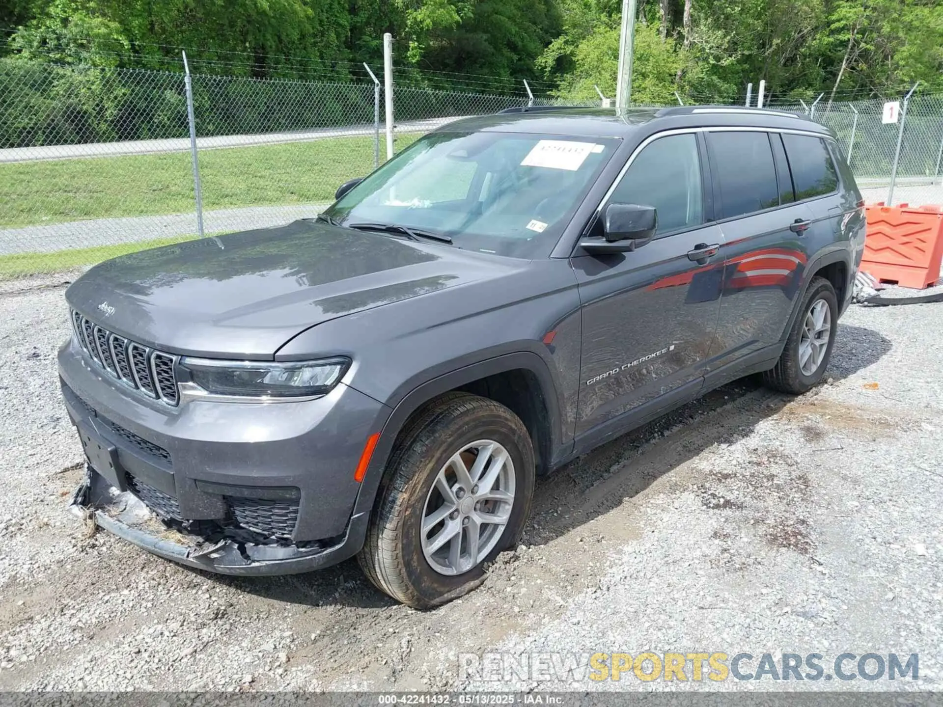 2 Photograph of a damaged car 1C4RJKAG1P8710032 JEEP GRAND CHEROKEE L 2023