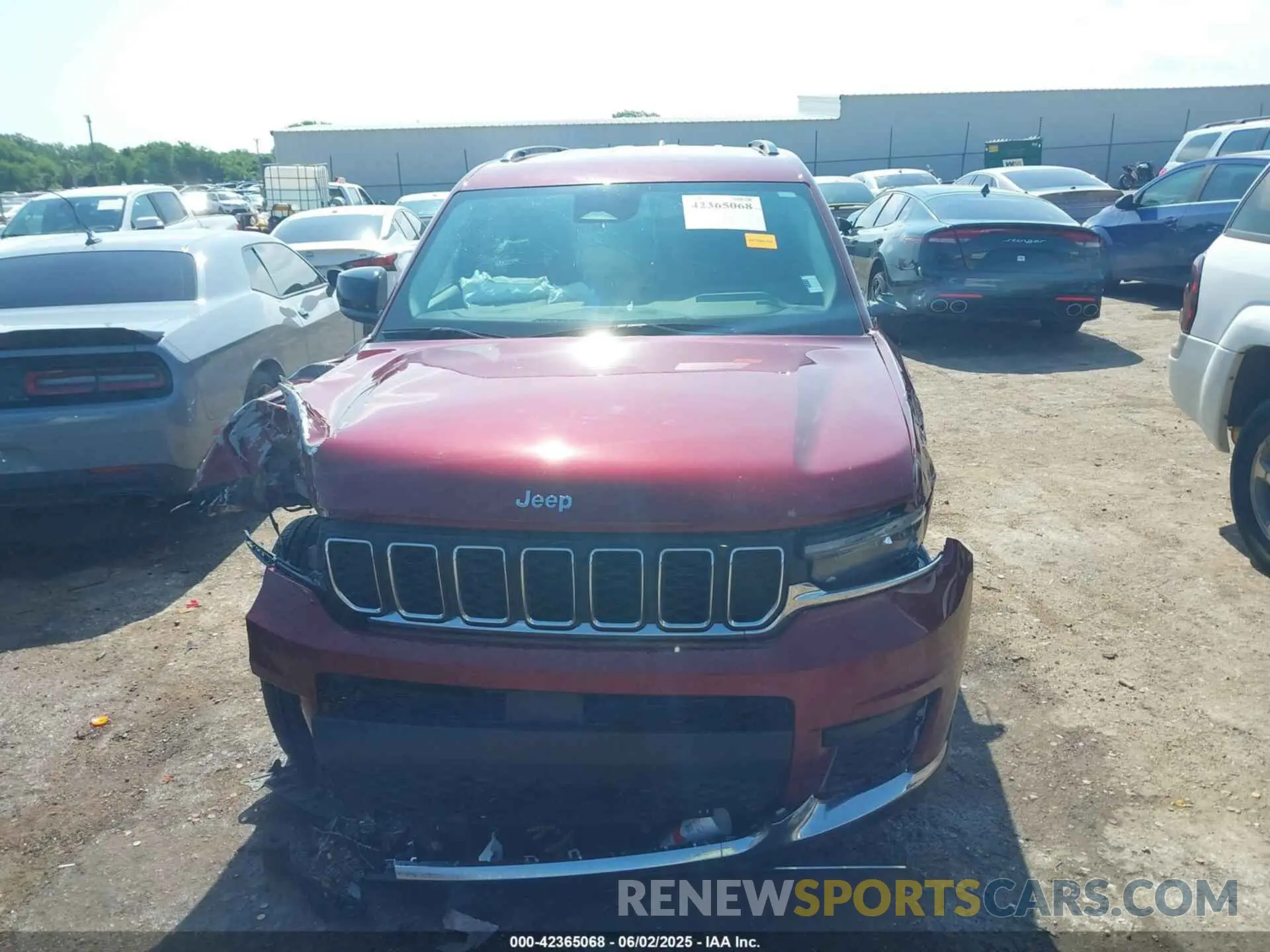 12 Photograph of a damaged car 1C4RJKAG2P8861266 JEEP GRAND CHEROKEE L 2023